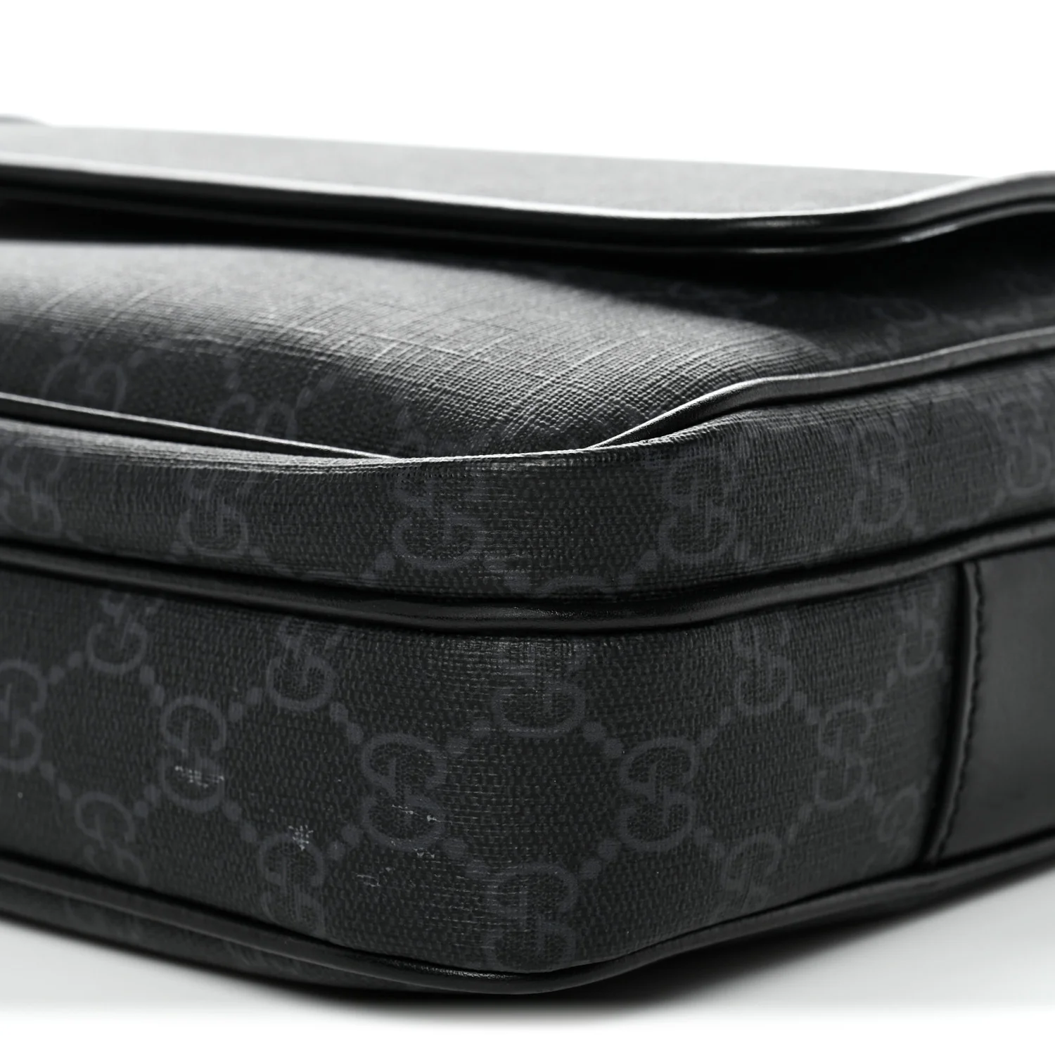 GG Supreme Monogram Small Crossbody Bag Black