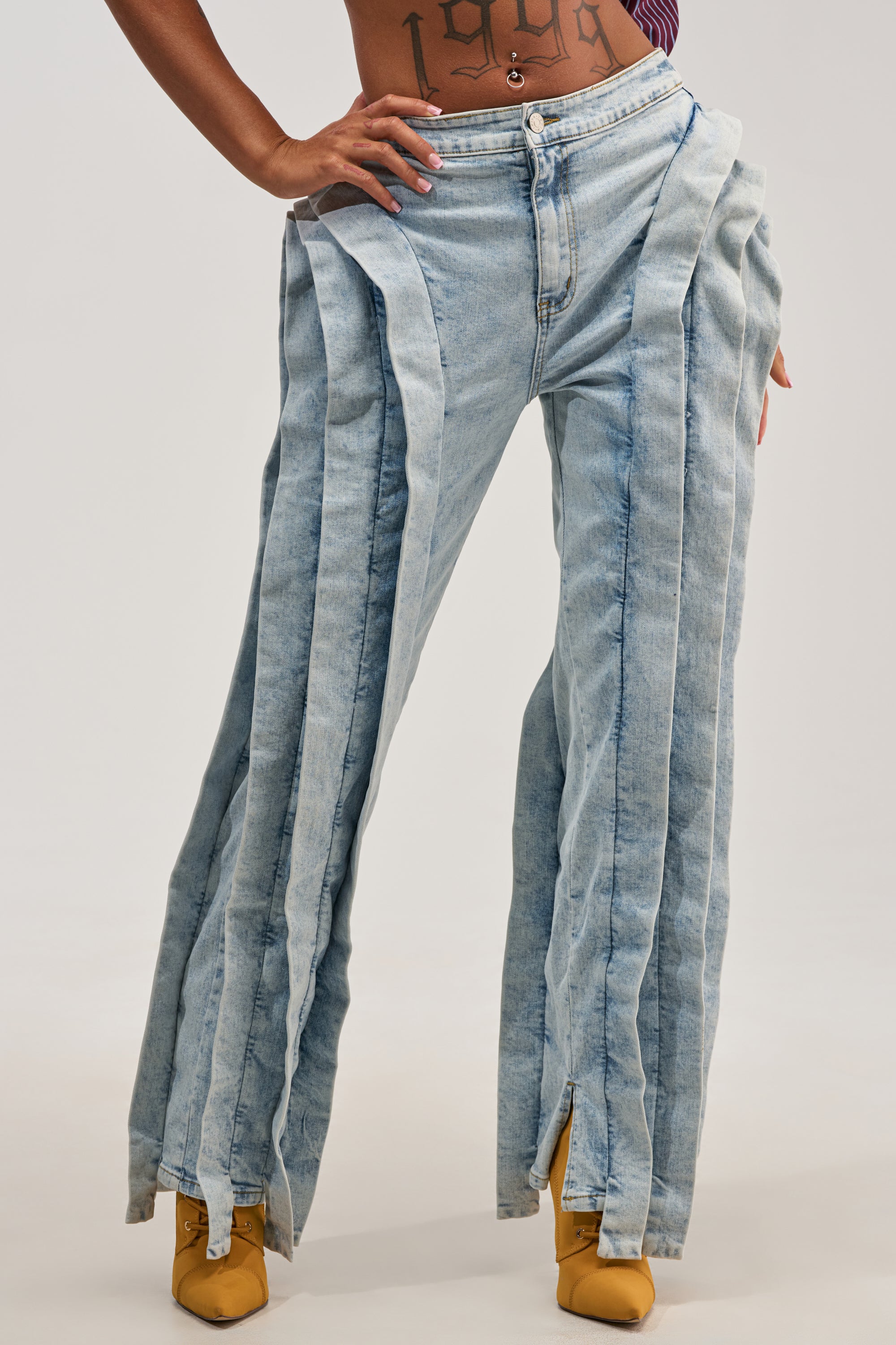 INFINITY TROUSER IN DENIM - Akira Store