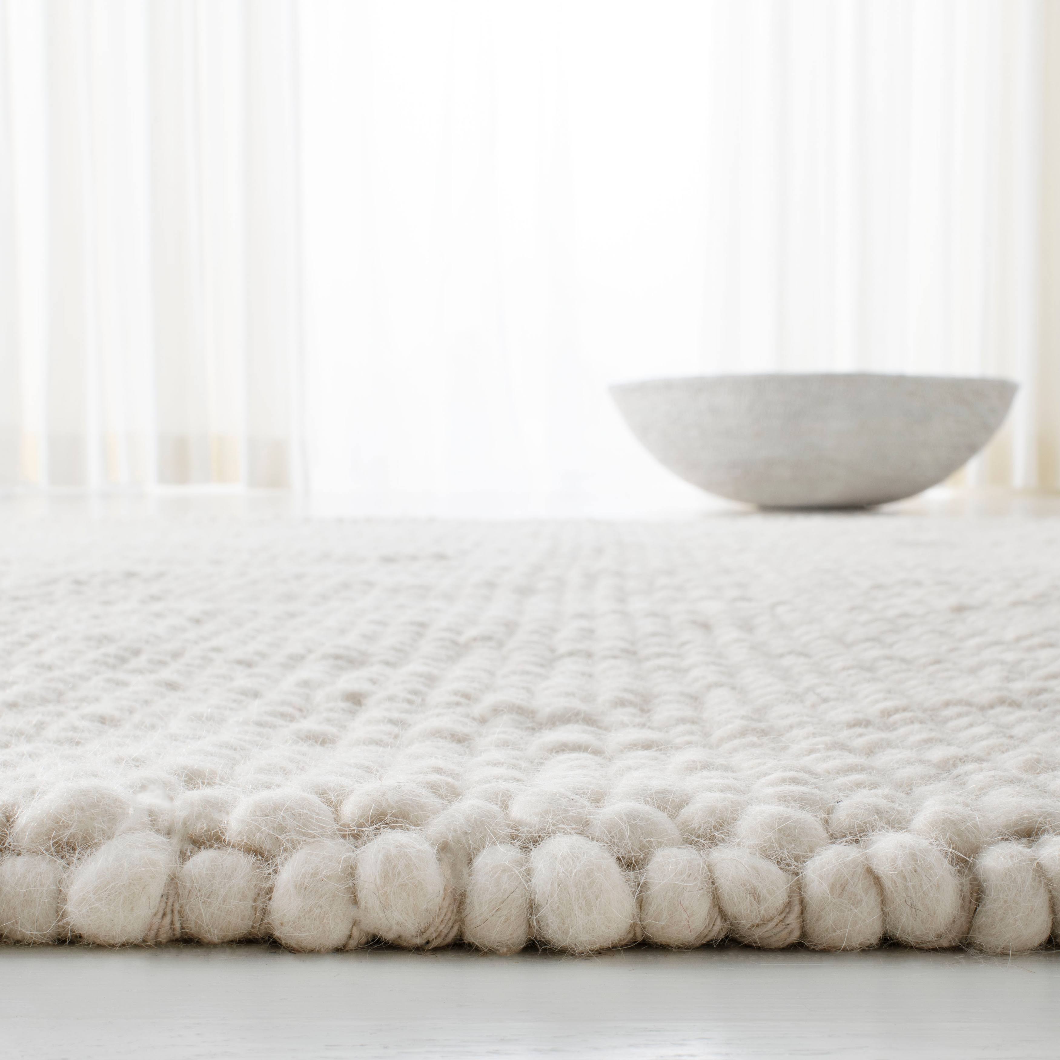 Lauren Ralph Lauren 2' x 3' Lauren Ralph Lauren Carisbrooke Cream Rug