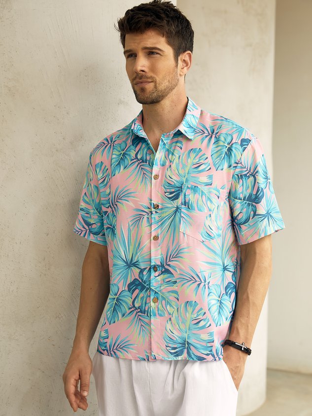 Chemise de villégiature tropicale à manches courtes et poche poitrine