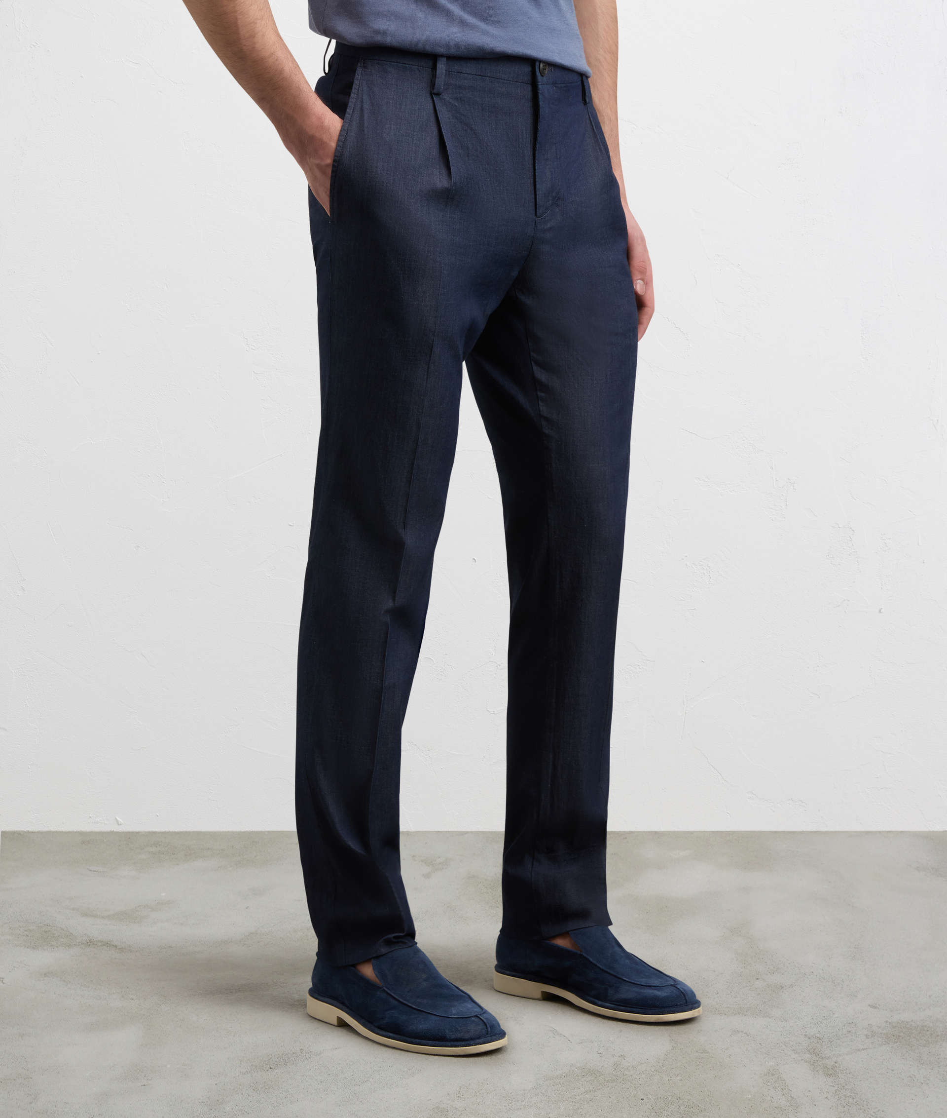 NAVY BLUE ULTRA LIGHTWEIGHT DENIM PLEATED CHINOS