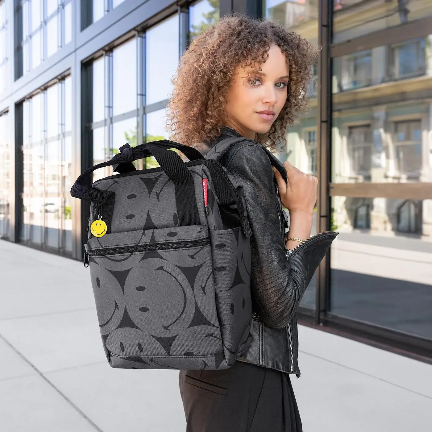 allrounder R smiley grey