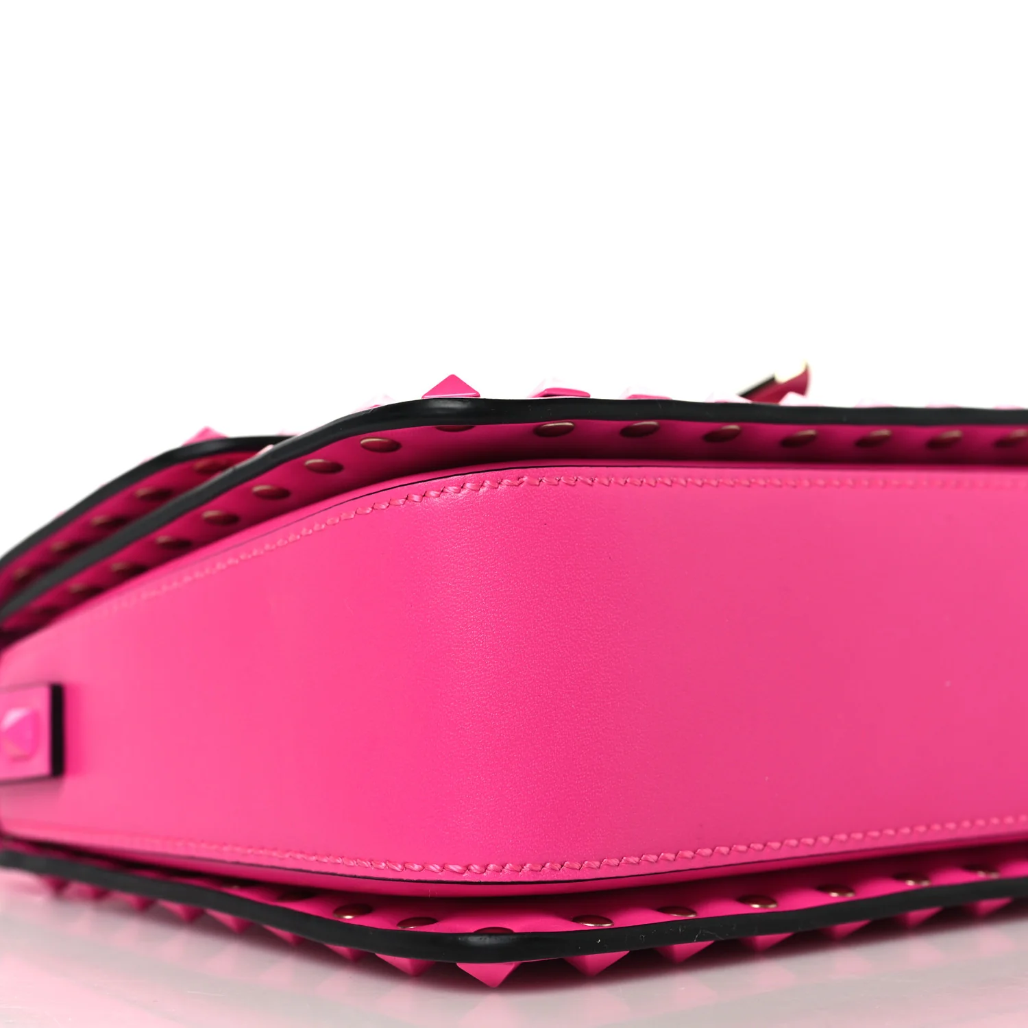 Smooth Calfskin Enamel Tonal Rockstud23 Shoulder Bag Pink PP