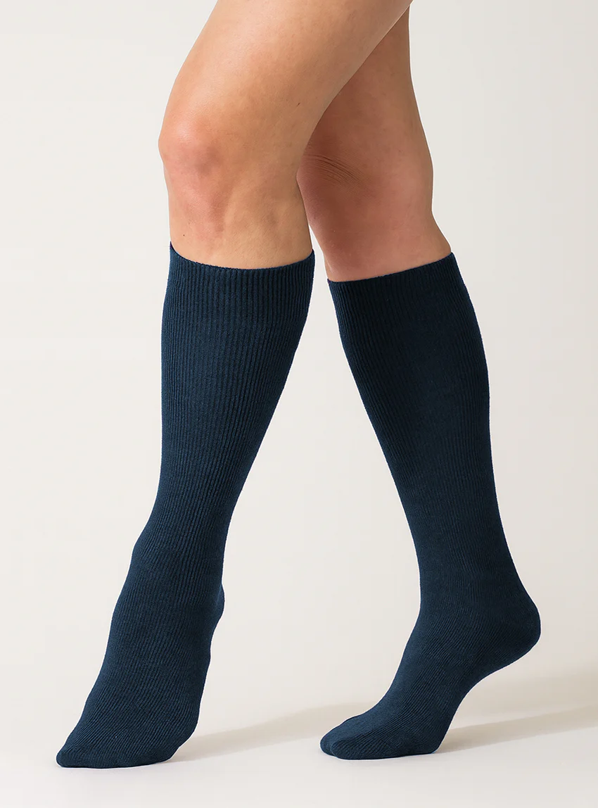 Chaussettes hautes mixte en pure laine bleu marine