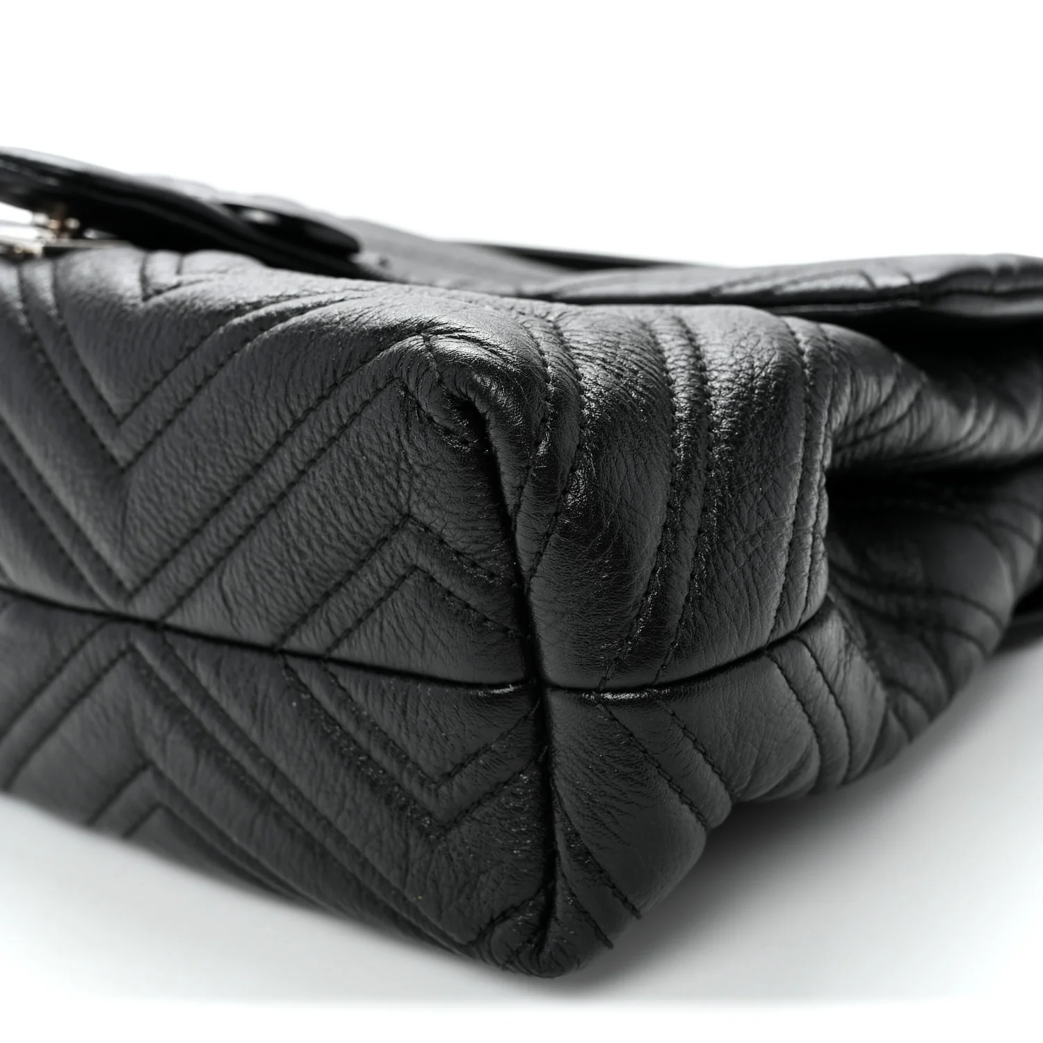 Soft Calfskin Matelasse Medium GG Marmont Shoulder Bag Black