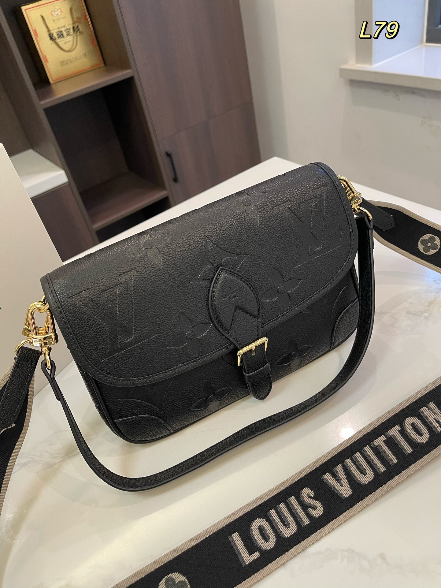 Louis new arrival Diane bag size??25*17cm