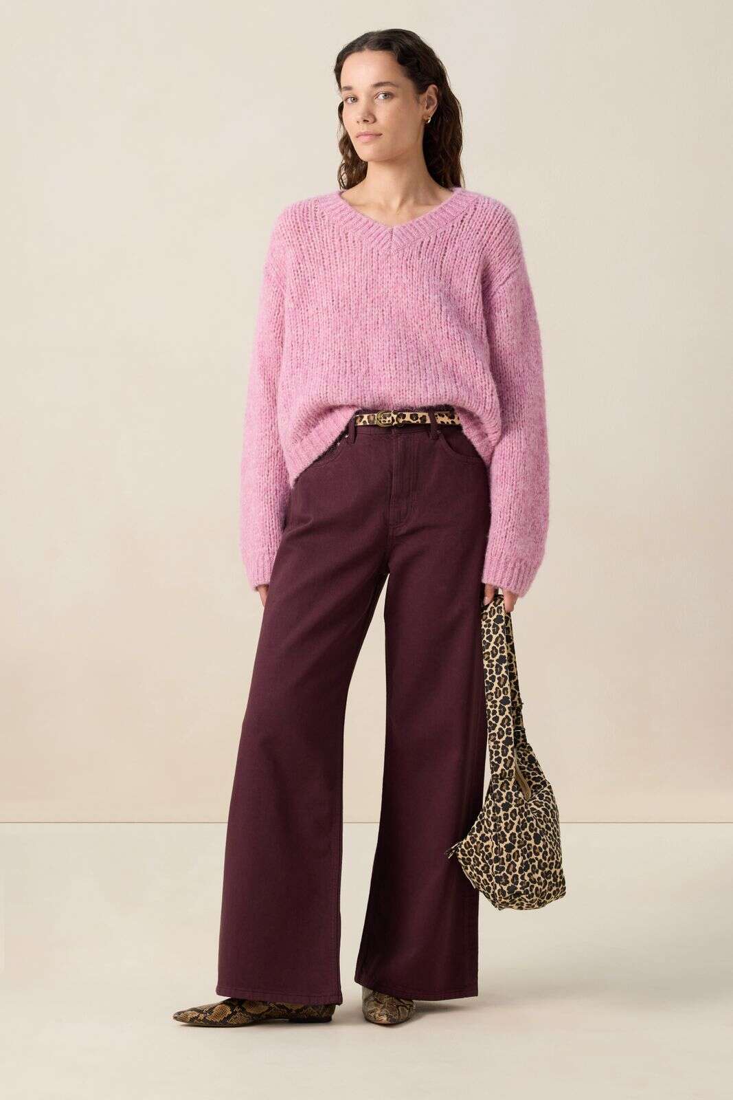 Roze trui met V-hals