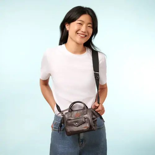 Crossbody Adventurer Small Louisville