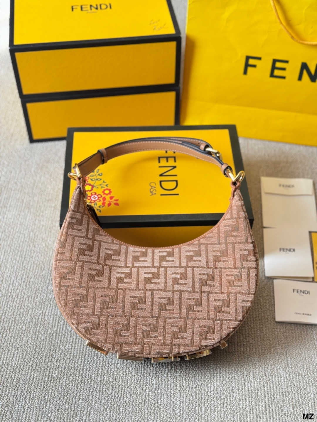 Fen 2025 new arrival graphy moon bag 002 size:30 * 16cm