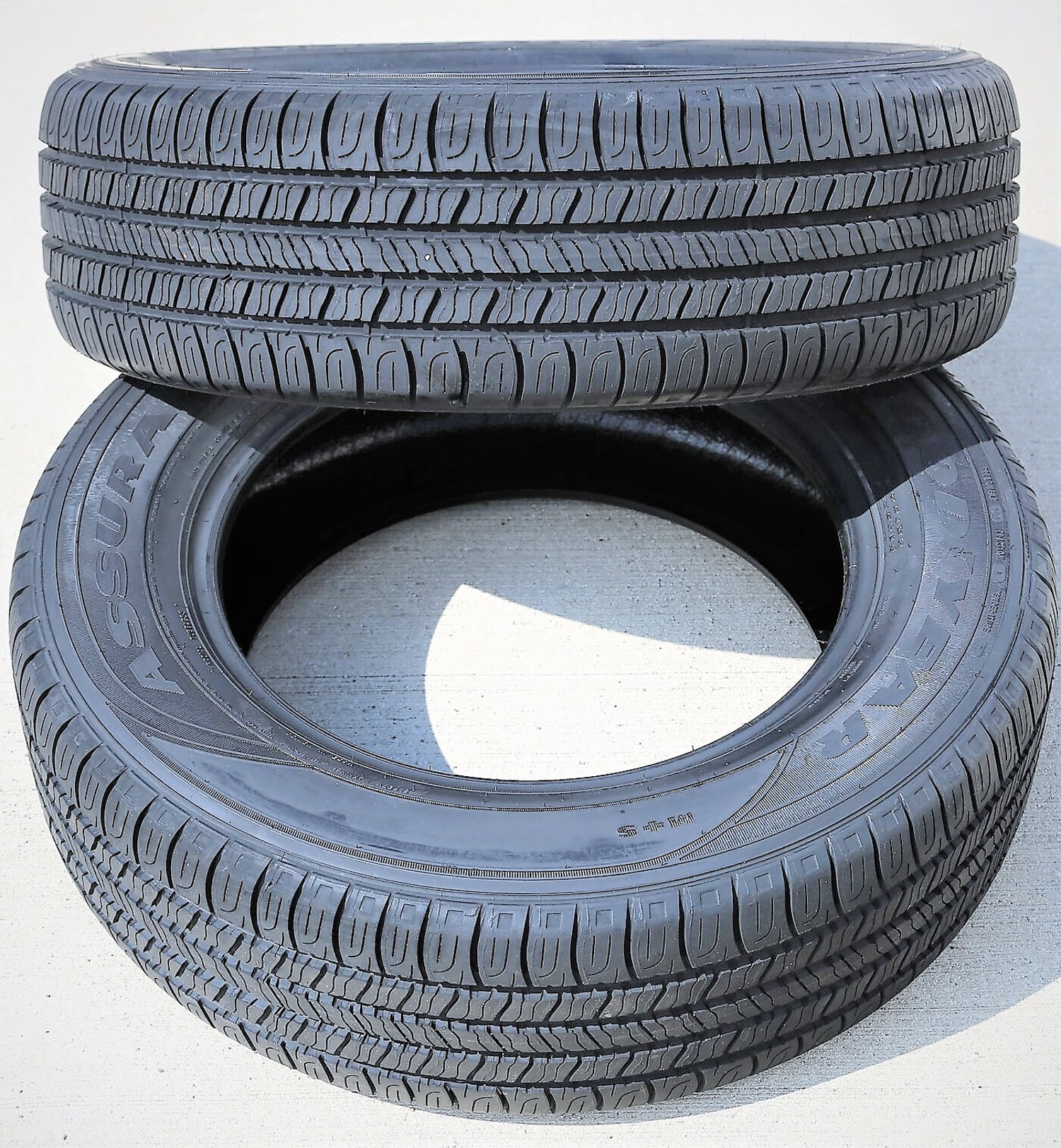 Set of 4 Goodyear Assurance All - Season 225/55R17 97T a/S Tires