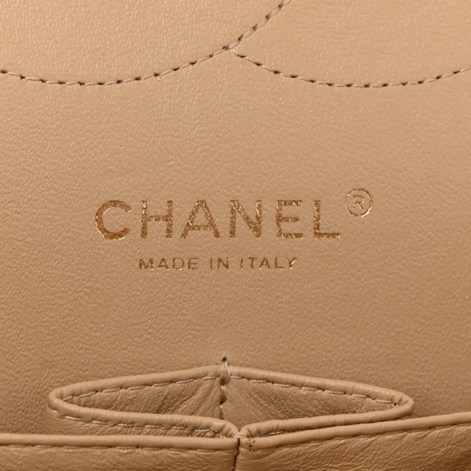 Caviar Quilted Jumbo Double Flap Beige Clair