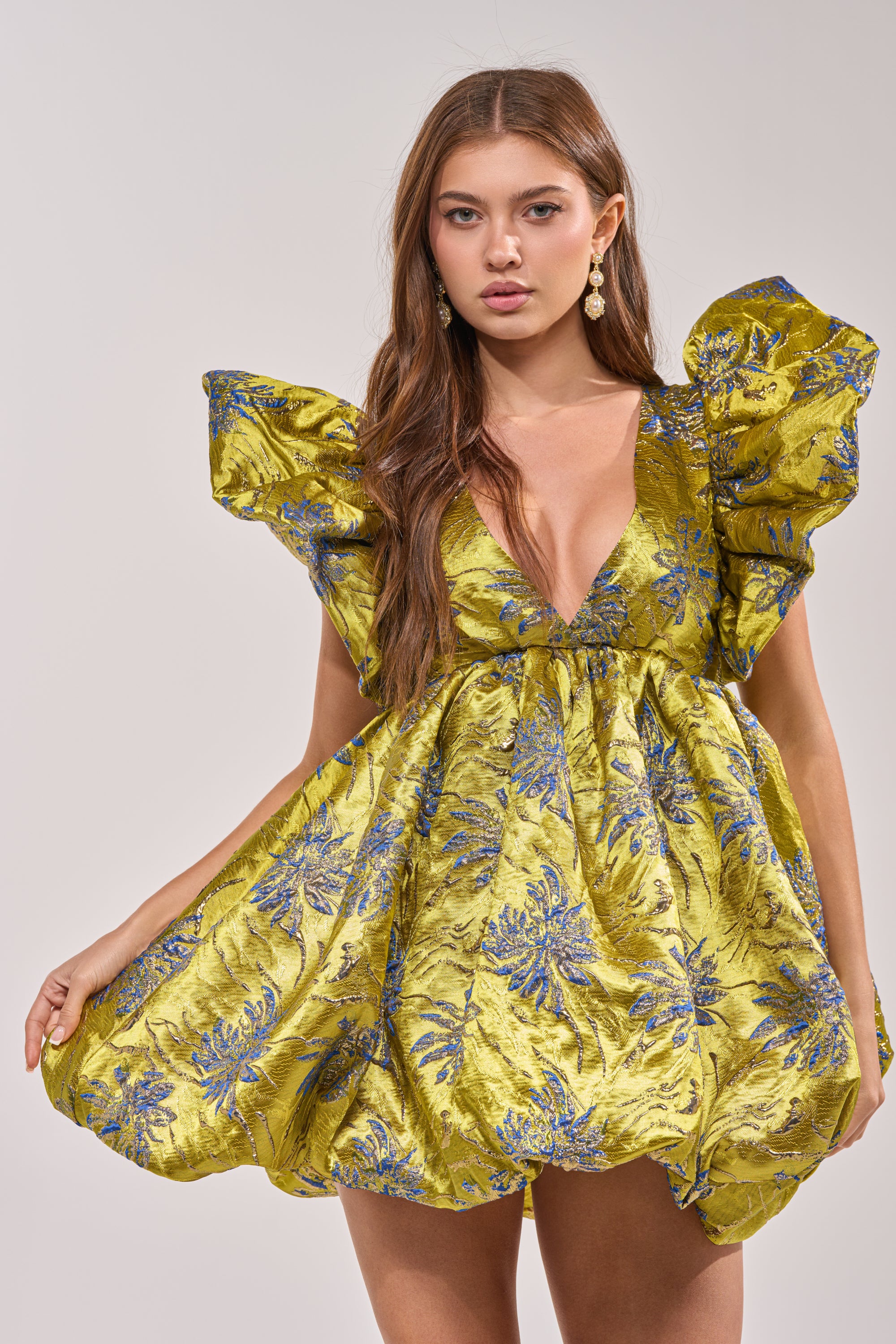 MAIN CHARACTER ENERGY BROCADE MINI DRESS IN GREEN - Akira Store