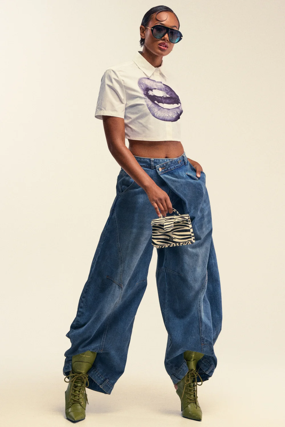 IZZY RELAXED DENIM - Akira Store