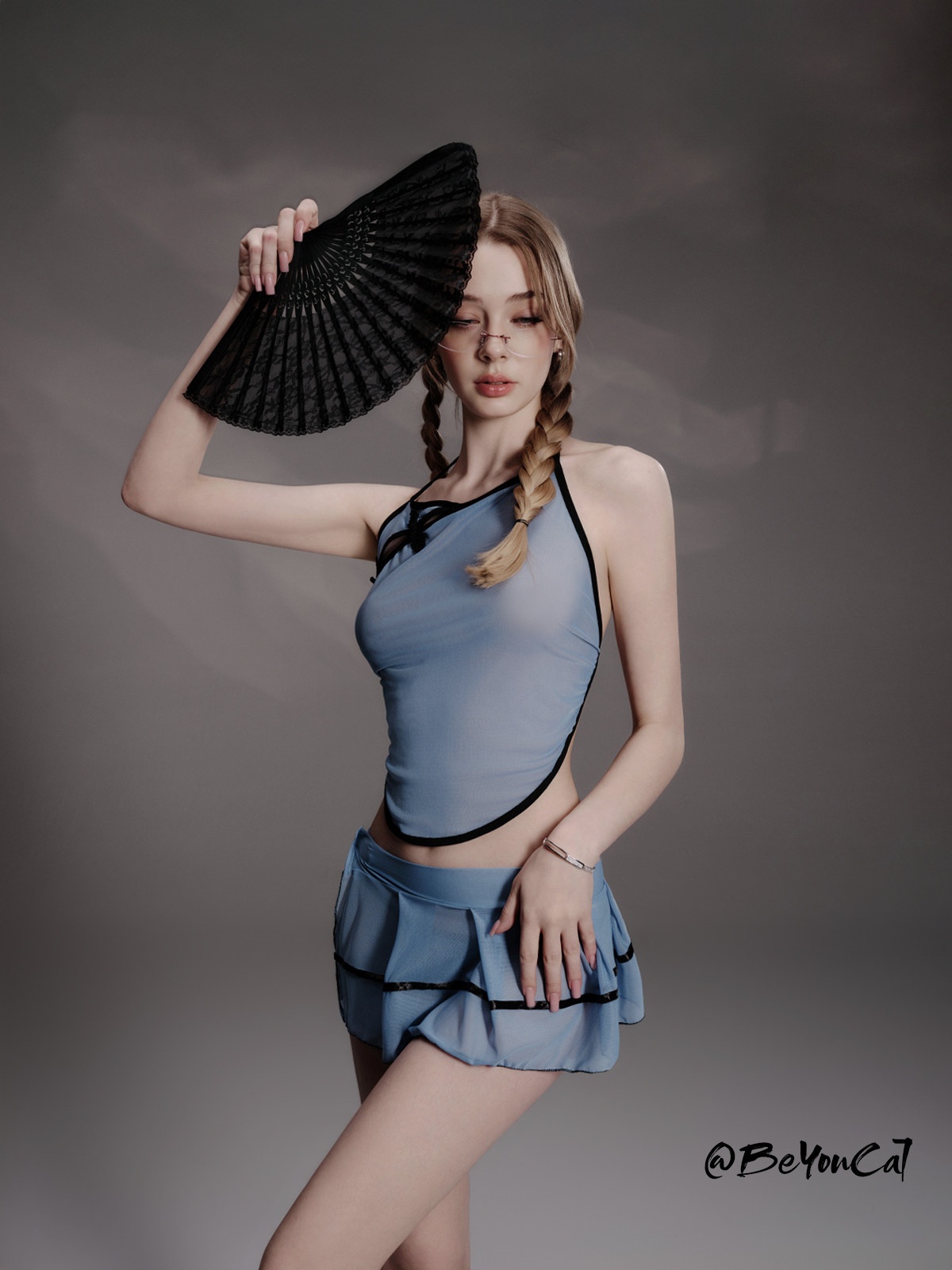 Bu You Cat: Retro Qipao-Style Split-Leg Set