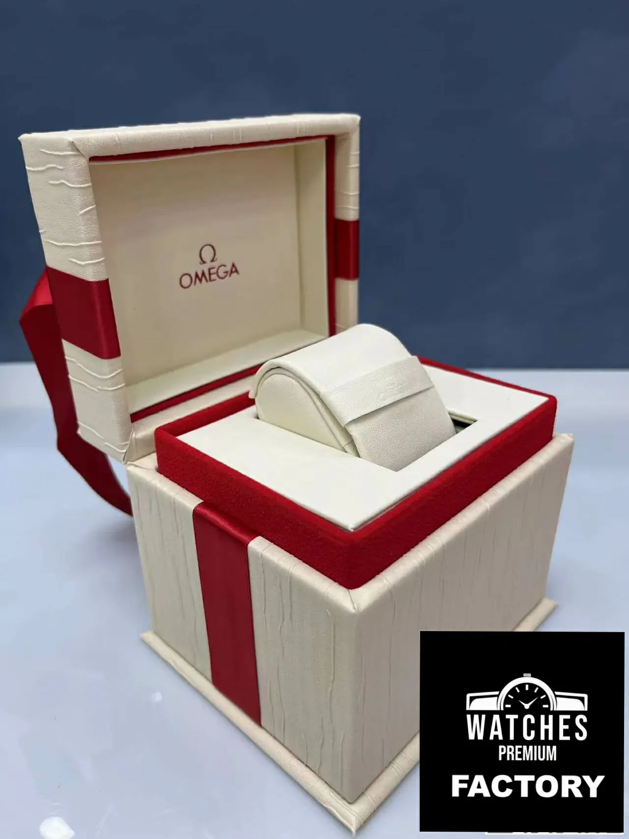 Replica Women Omega Box