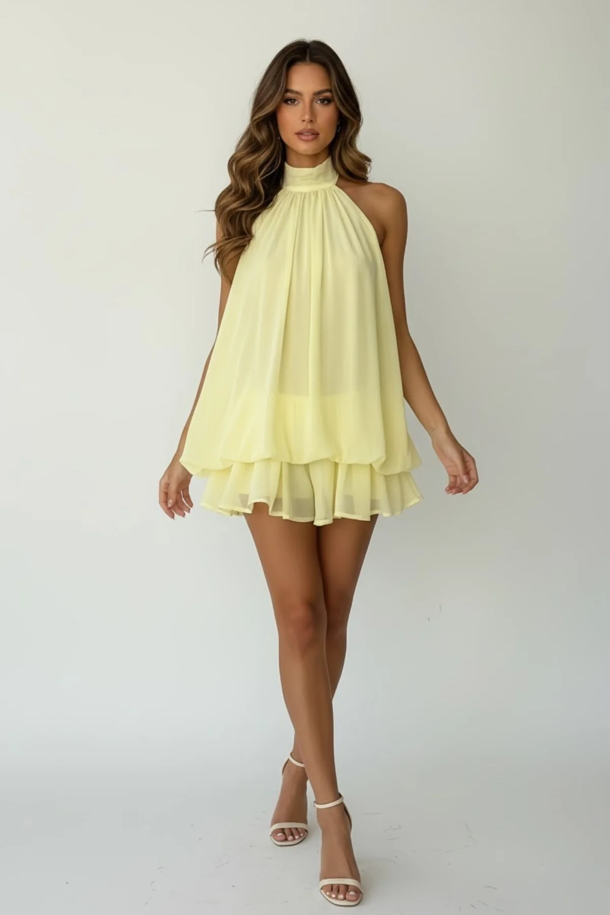 Robe mini sans manches à col licou pour femme avec ourlet à double volant