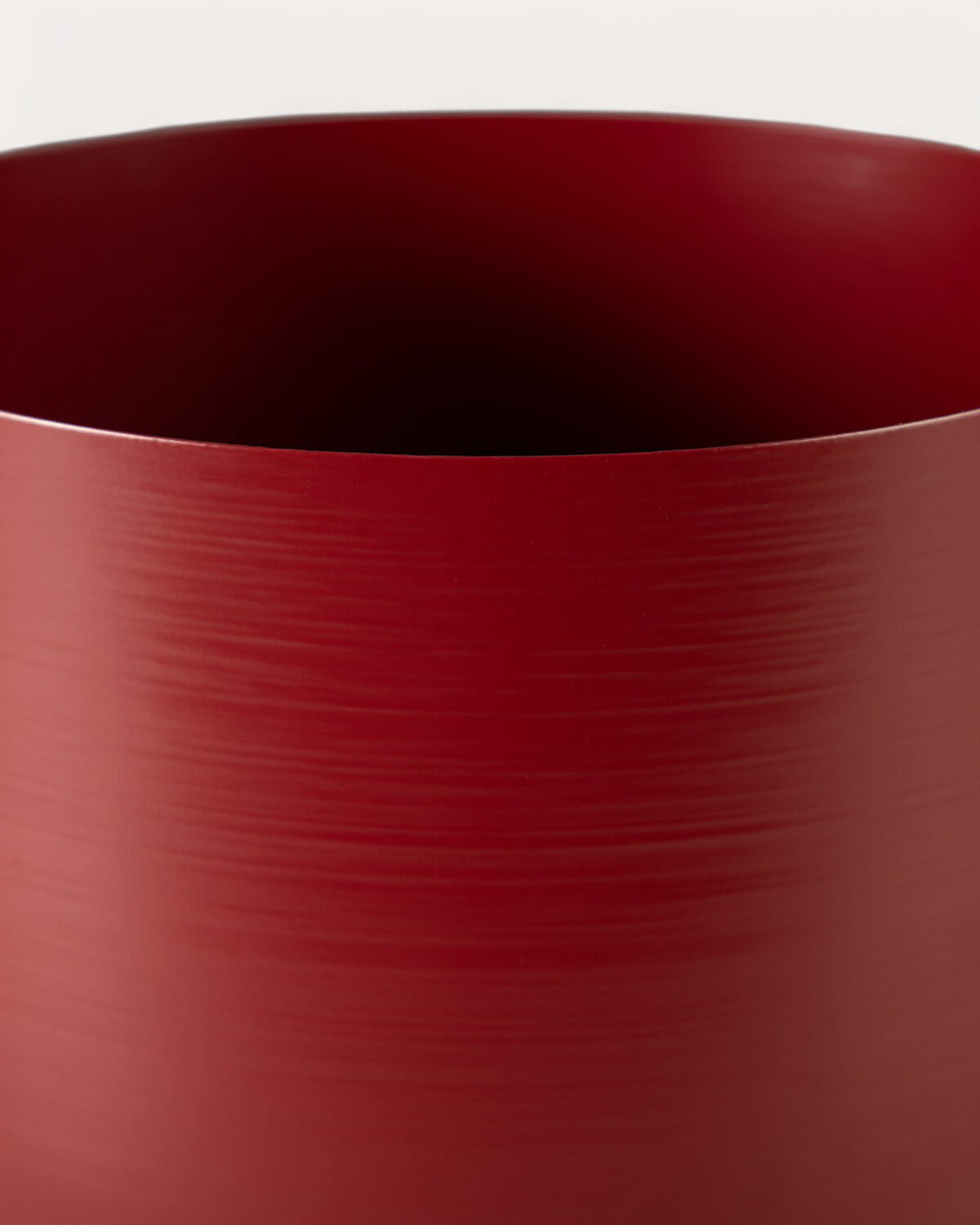 Oier - Cuenco Decorativo de Metal con Base (Ø25 cm) Oier
