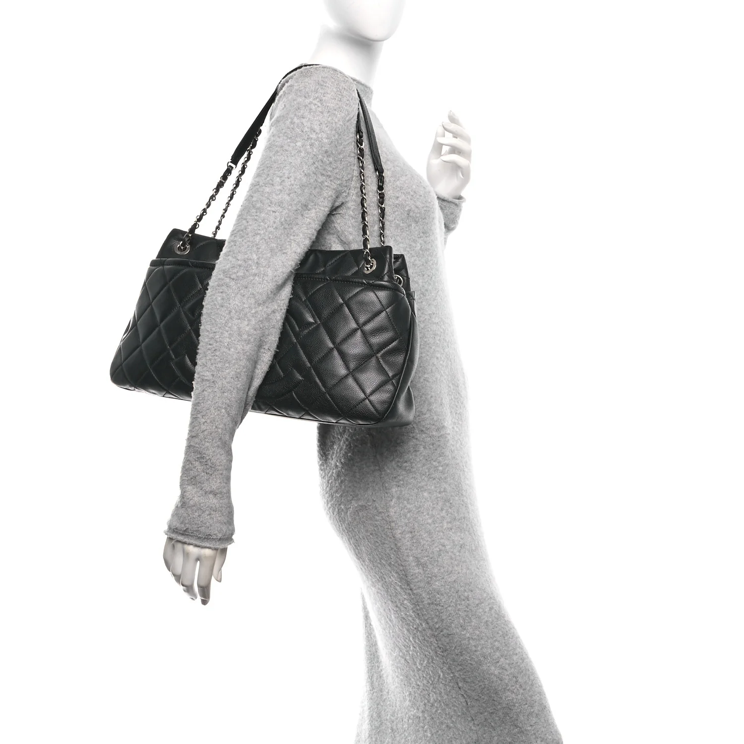 Caviar Quilted CC Timeless Soft Tote Black