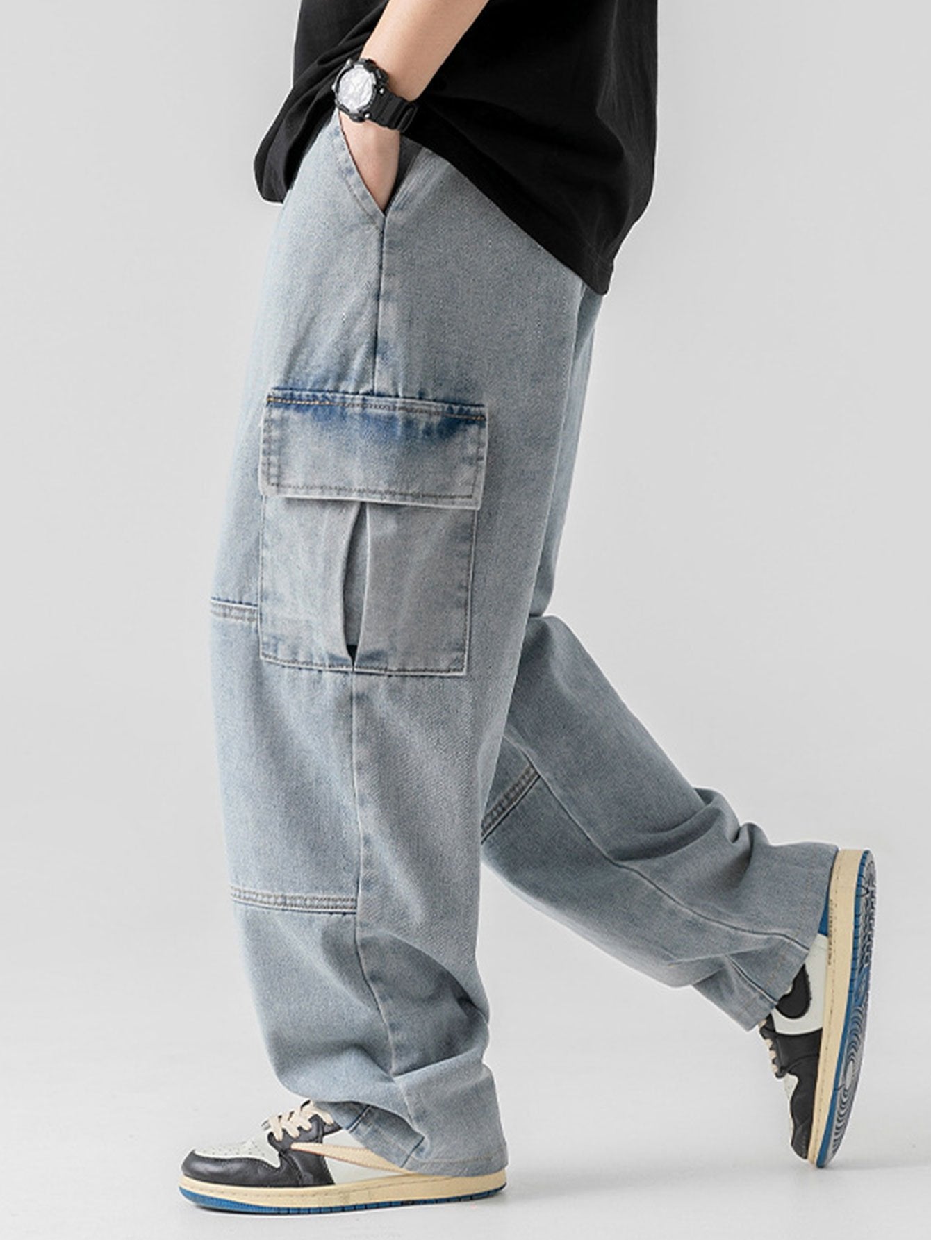 Jean cargo à taille élastique, coupe décontractée et jambes droites