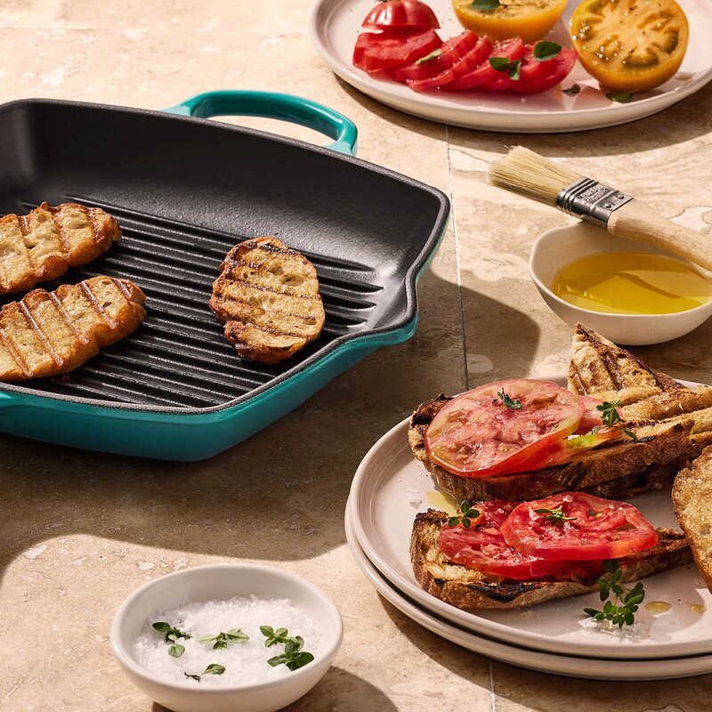 Signature kvadratisk grillpanne i støpejern 26 cm Bleu Riviera