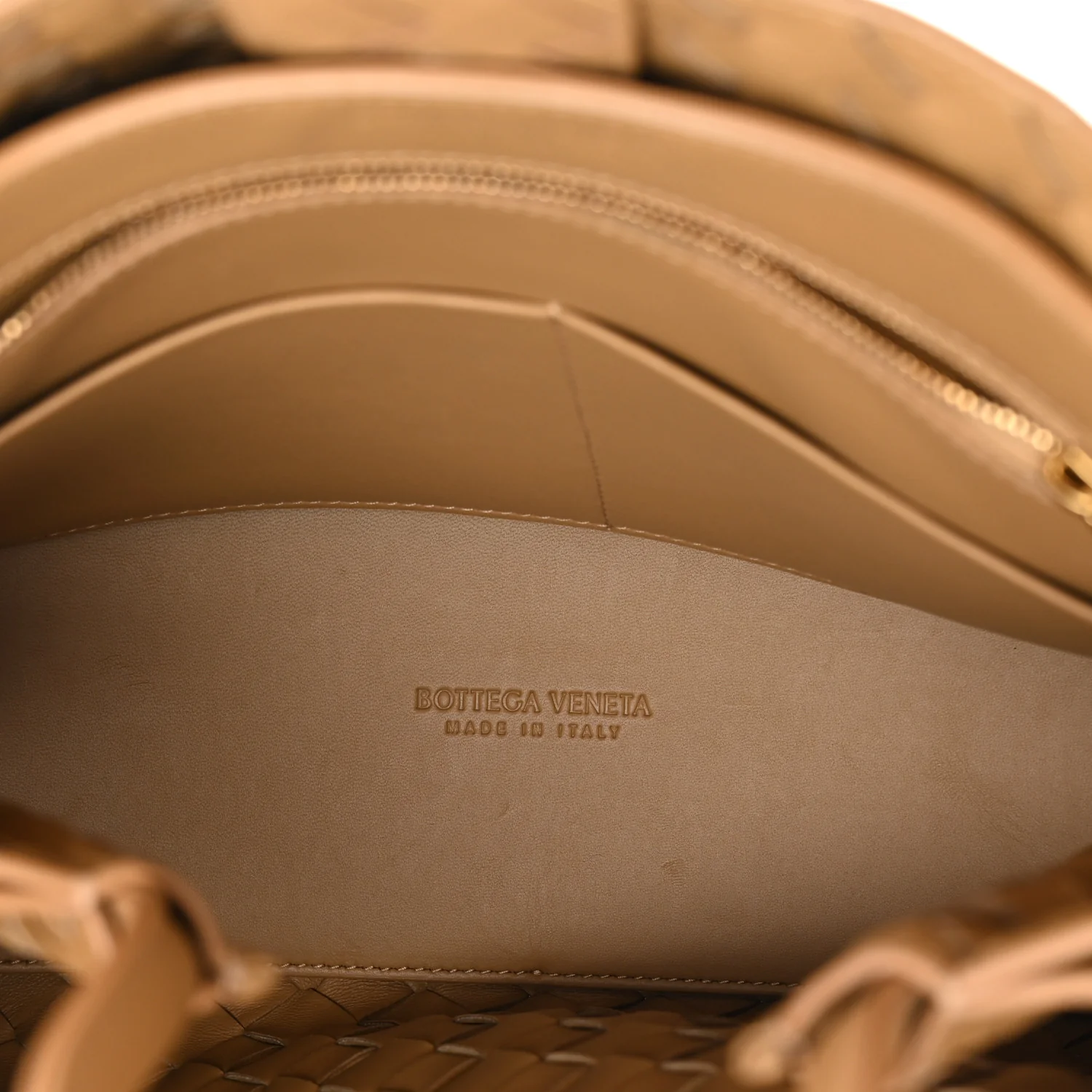 Nappa Intrecciato Medium Andiamo Shoulder Bag Dark Praline