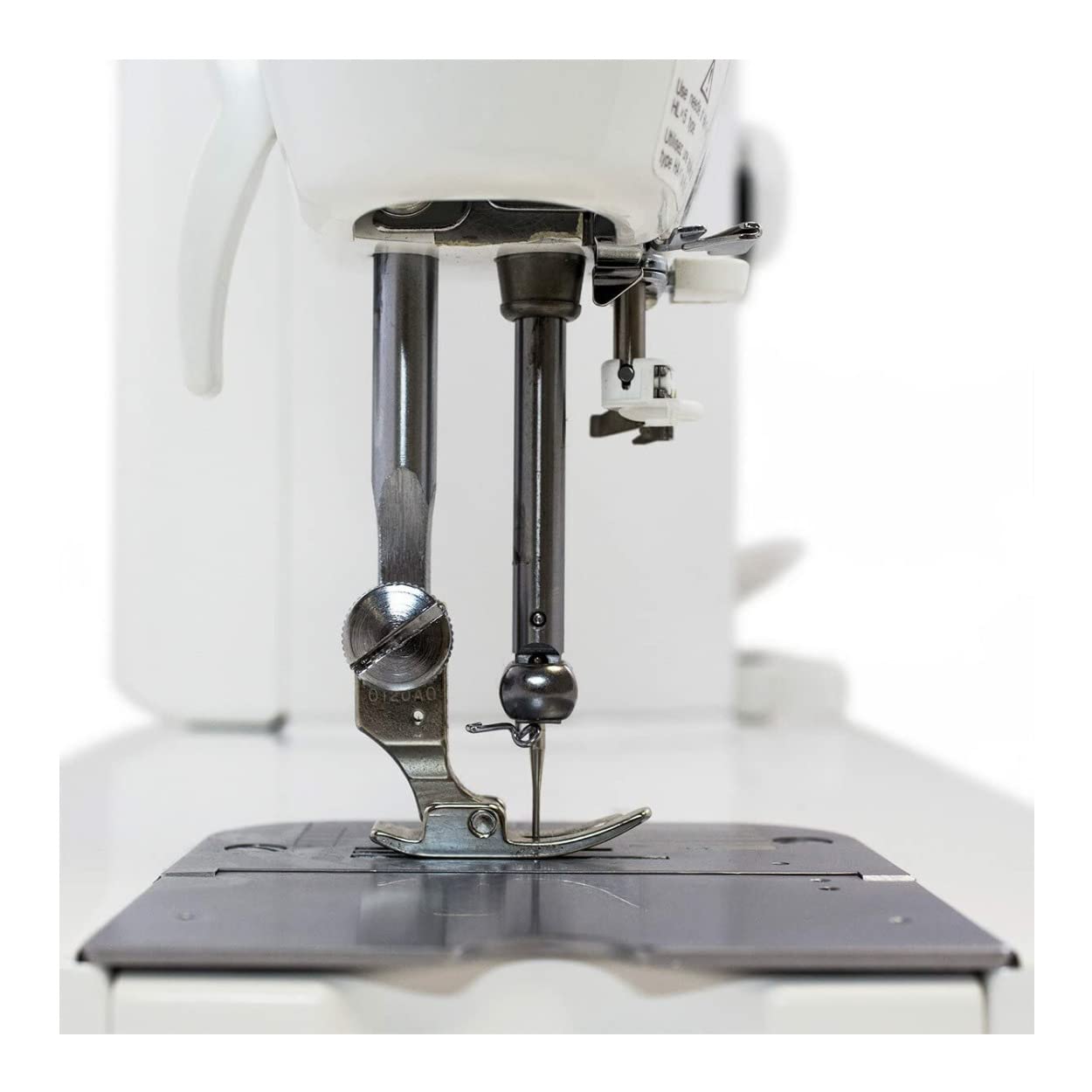 High Speed Sewing & Quilting Machine With Free Bonus Pack