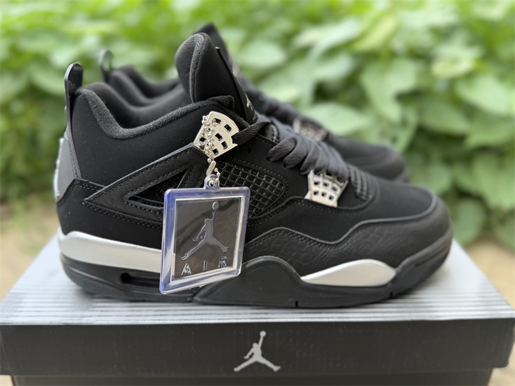 Air Jordan 4 Retro 