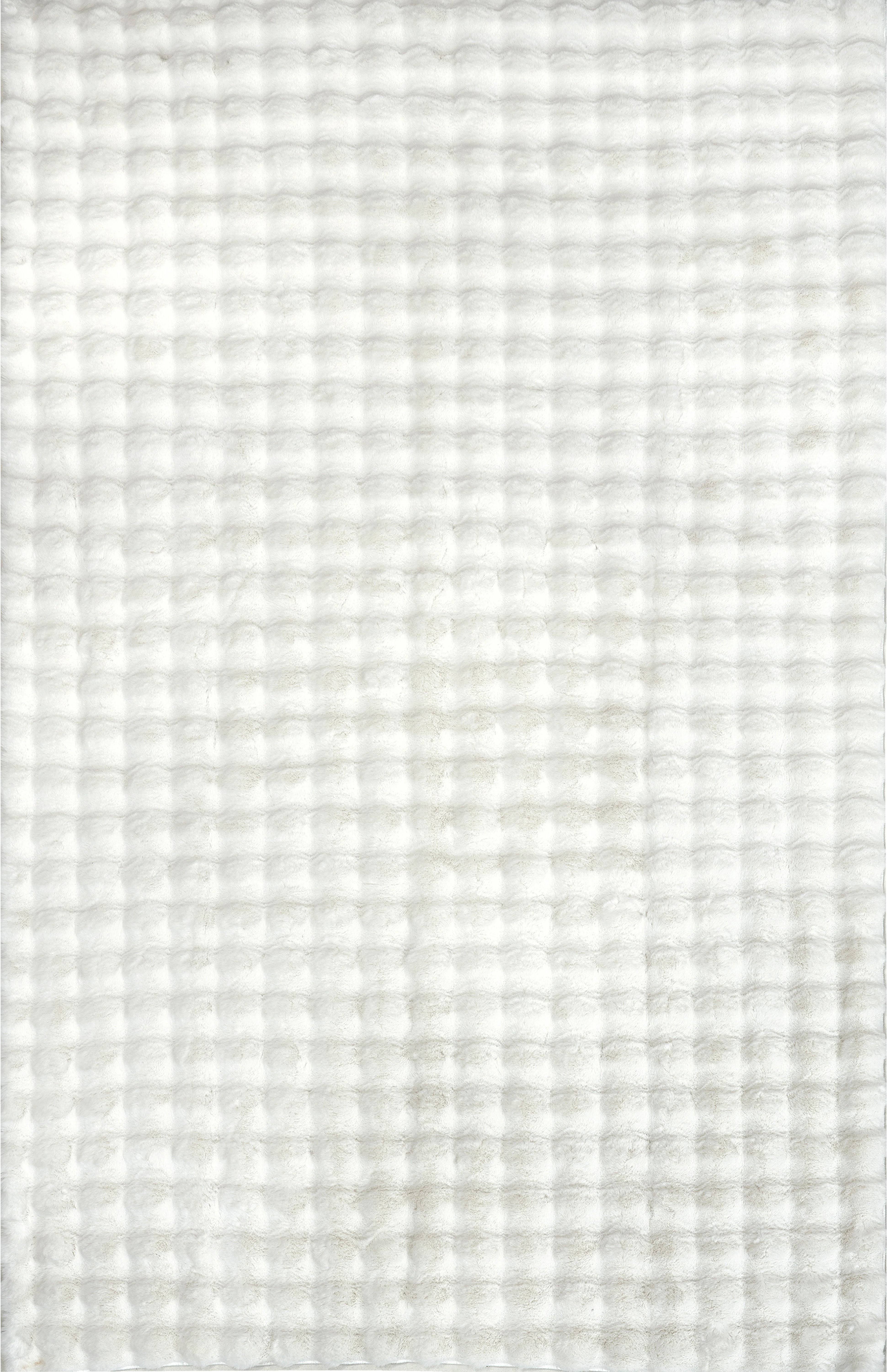 nuLOOM Jeni Solid Faux Rabbit Machine Washable Area Rug White 3' 9
