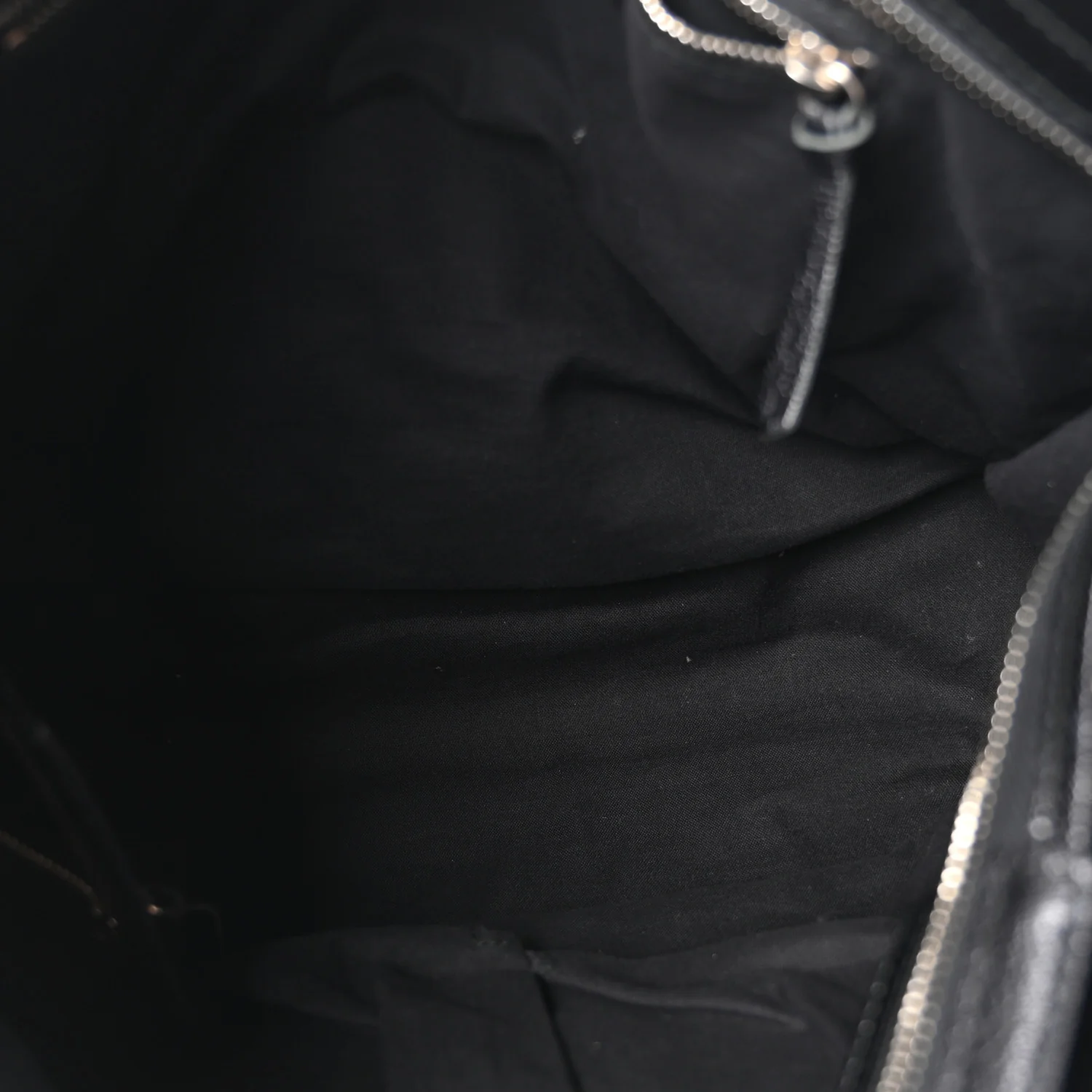 Chevre Silver Metallic Edge Hardware City Black