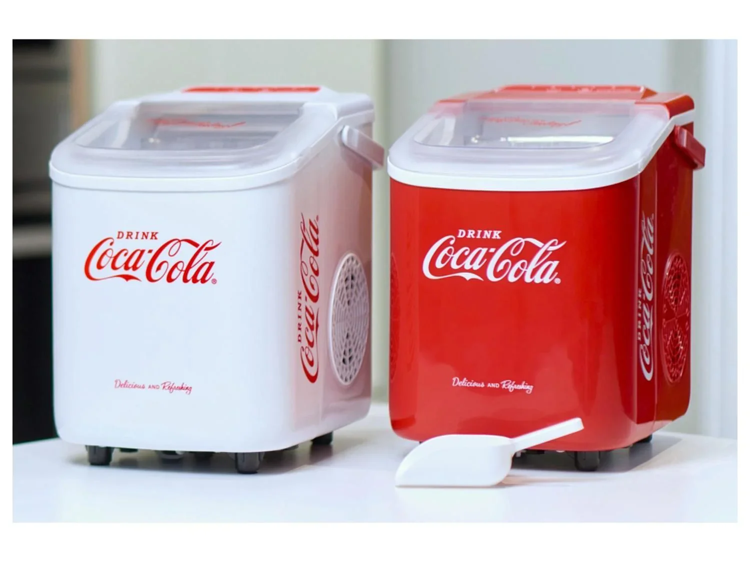 Coca Cola Machine  glaons