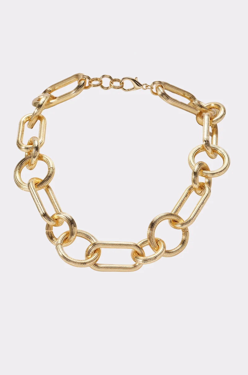 CAN'T BEAT MY OUTFIT CHAIN NECKLACE IN GOLD - Akira Store