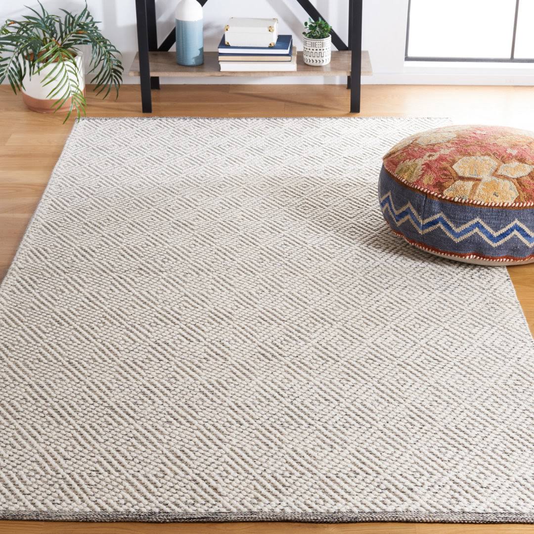 Zahid Geometric Handmade Tufted Ivory/Light Gray Area Rug George Oliver Rug Size: Rectangle 4' x 6'