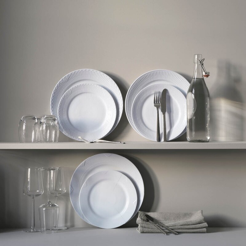 Hvit Riflet tallerken 22 cm 2 stk