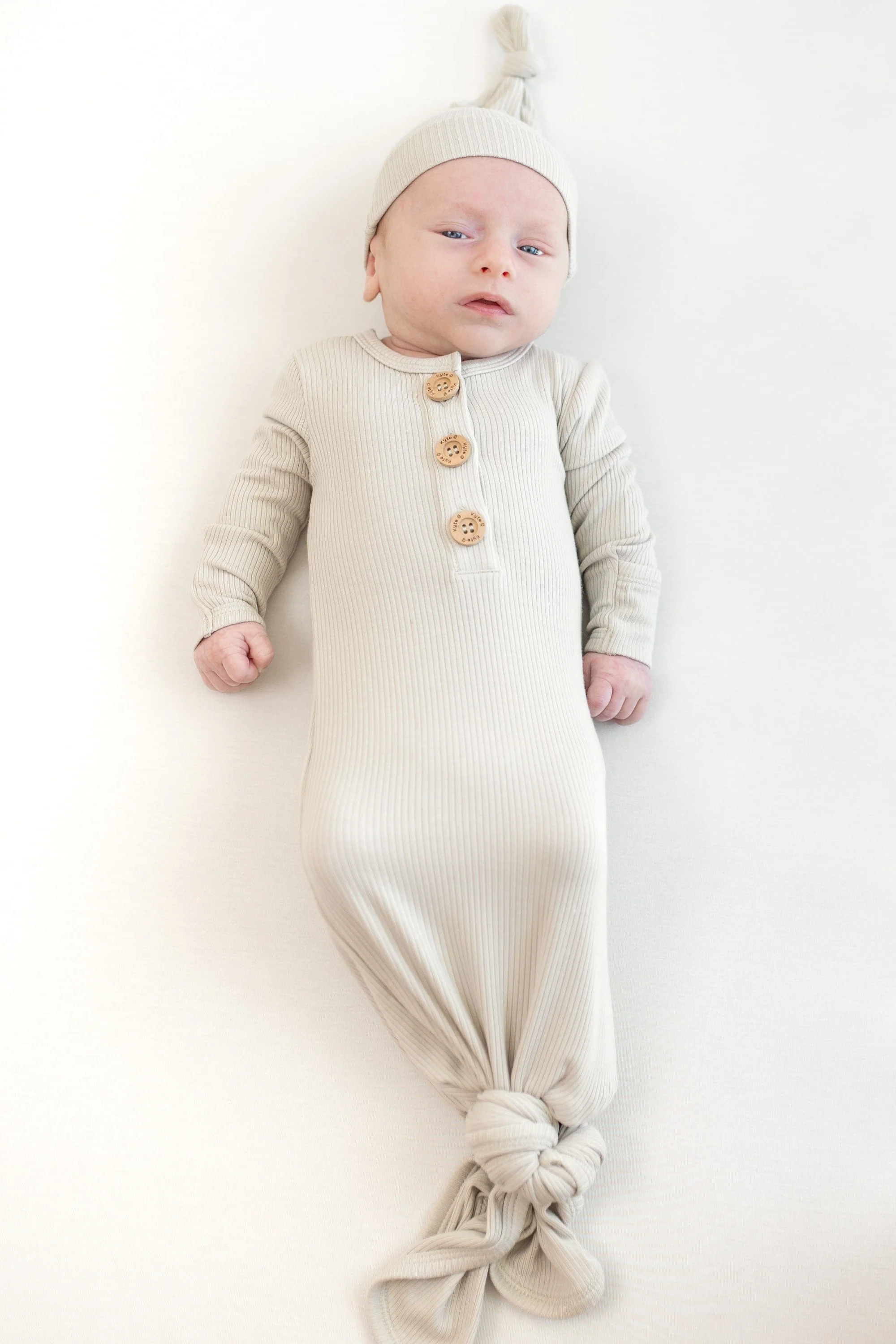 Ribbed Knotted Day Gown with Hat Set in Oat