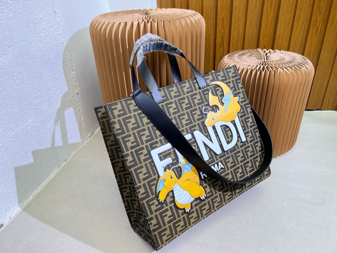 Fen new arrival tote bag size : 41*36cm