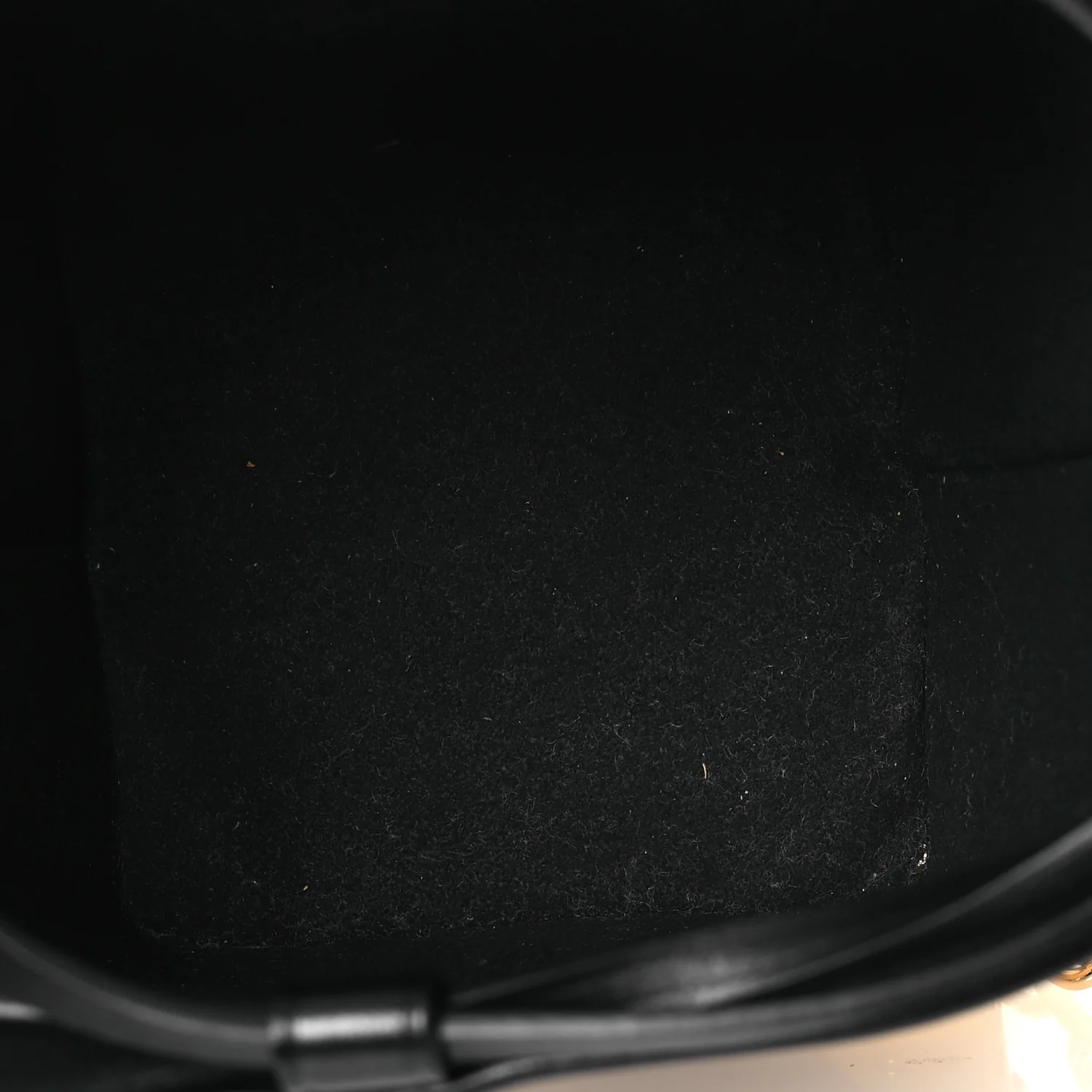 Reverse Monogram No茅 Purse