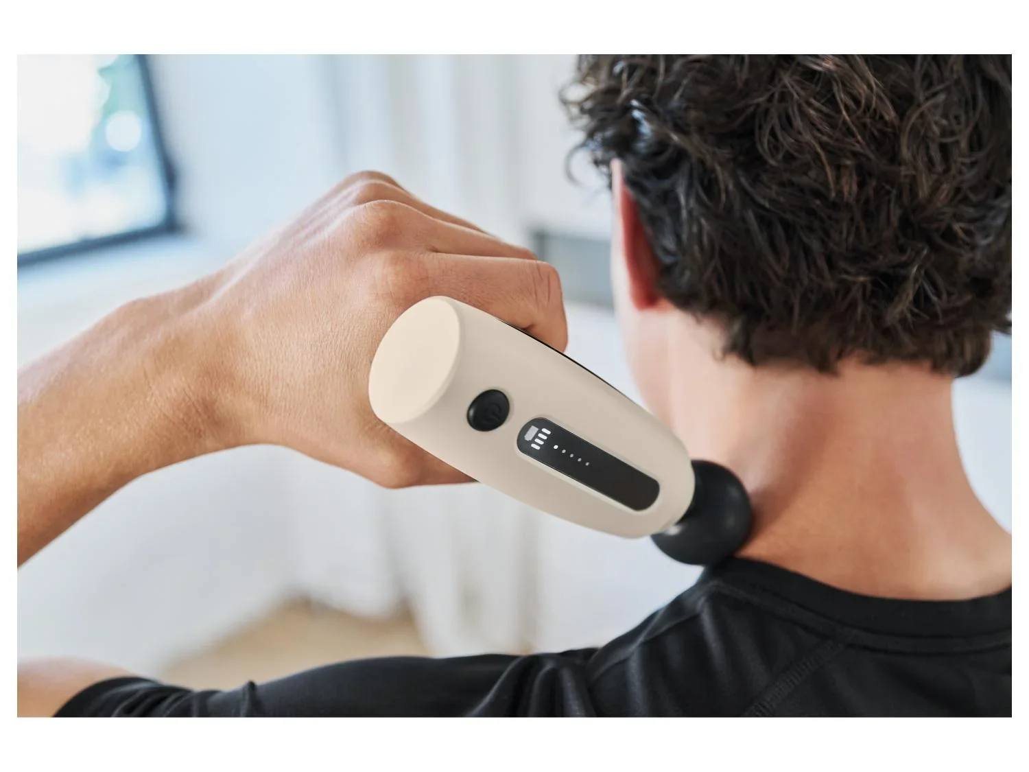 CRIVIT Mini-pistolet de massage CMMG 3.7 A1, 4 ttes, 5 vitesses