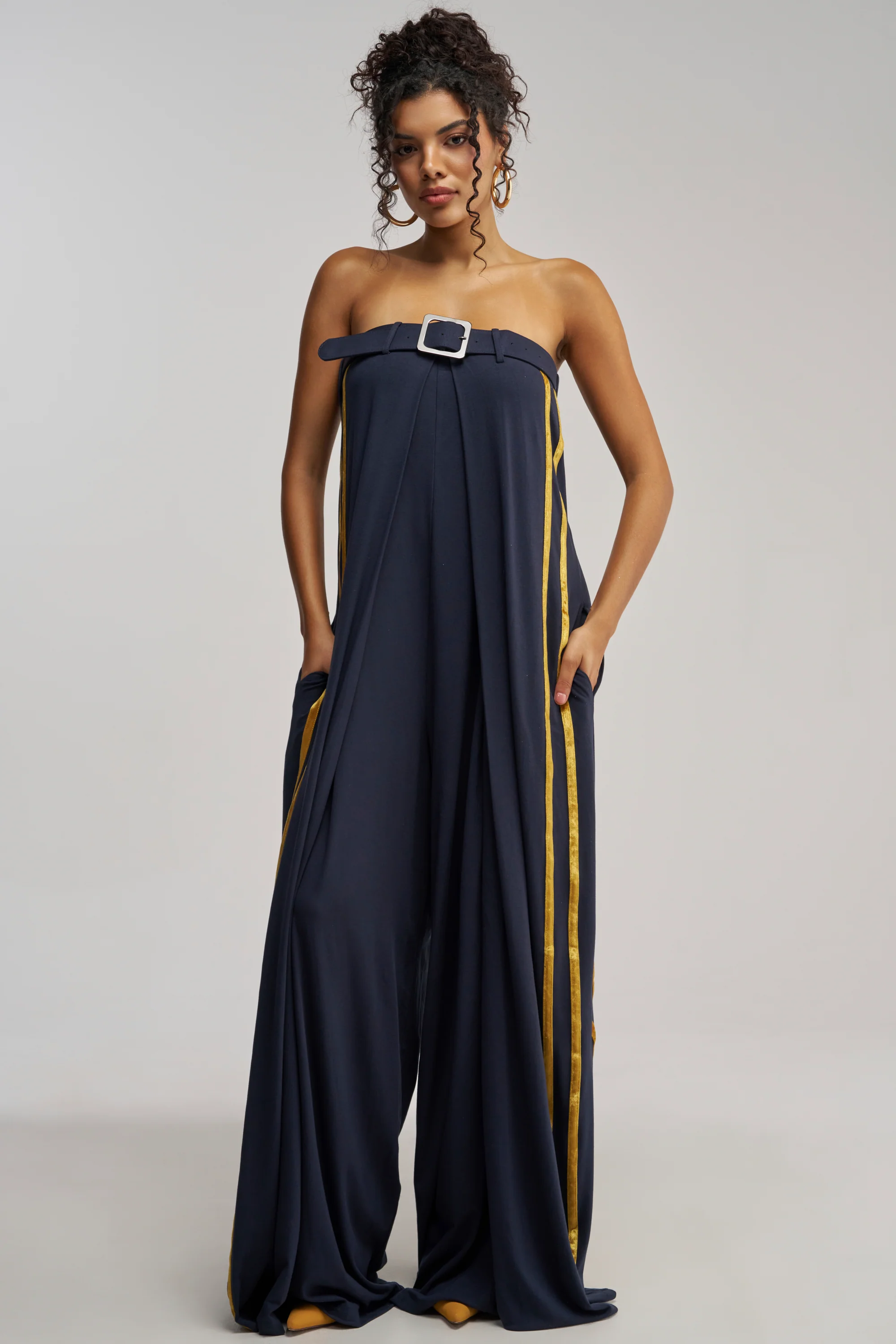 RUN THE SHOW JUMPSUIT IN NAVY - Akira Store