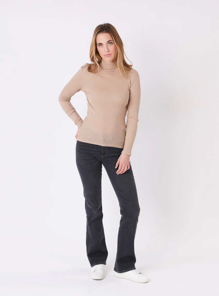 Pull chaussette col roulé laine et soie beige