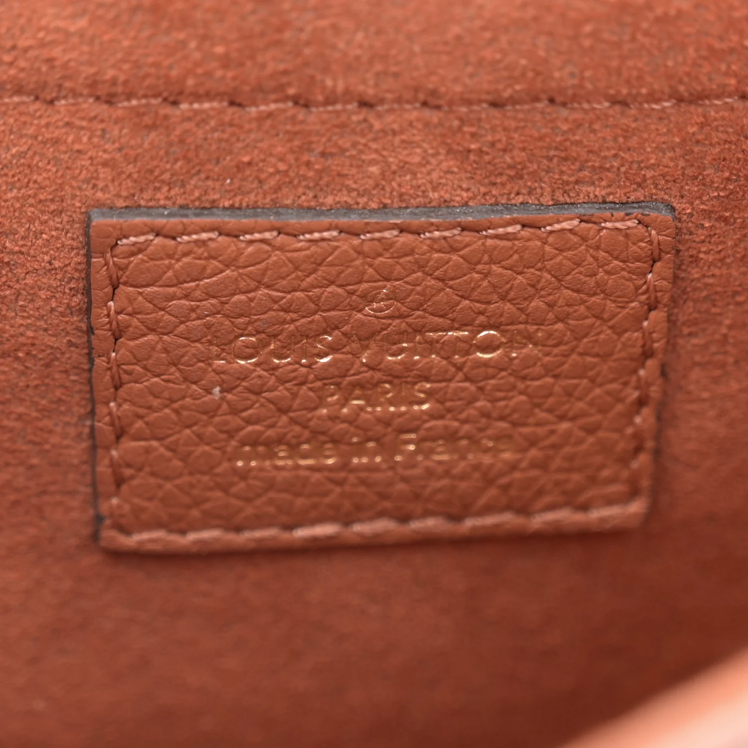 Grained Calfskin Lockme Tender Chataigne Brown