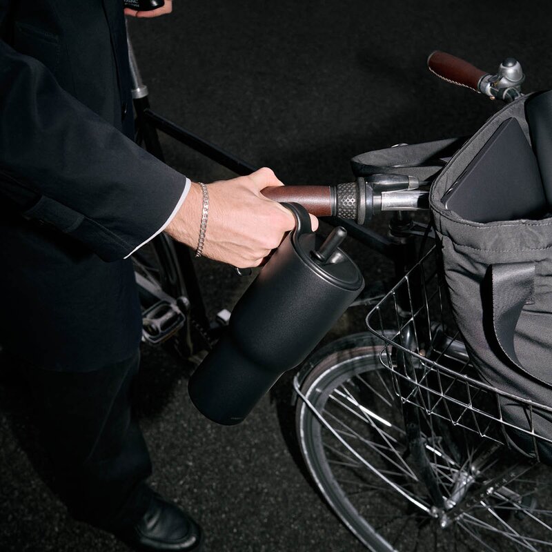 Sip'n'Go termo tumbler 0,9L svart