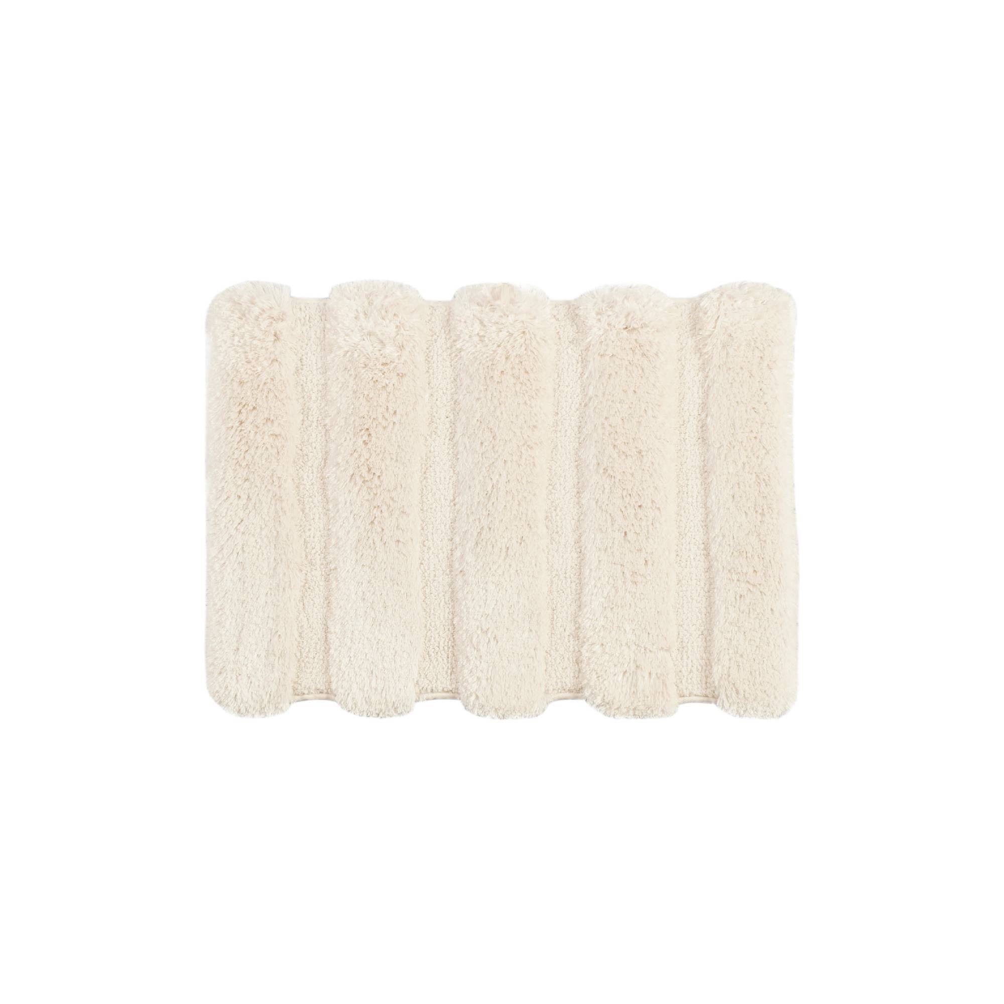 Madison Park Tufted Pearl Channel 17