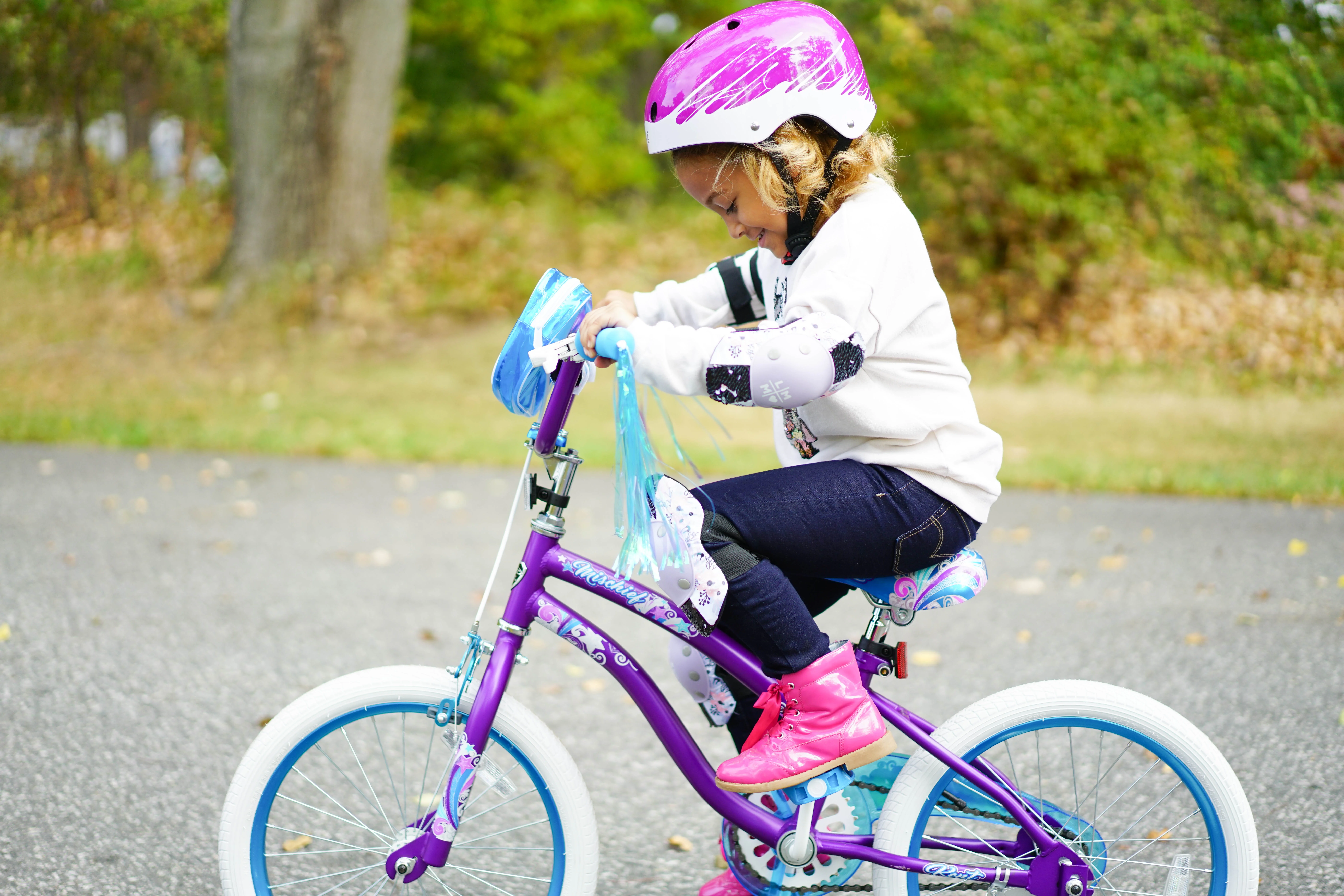 18" Girls', Mischief Bike, Purple - Image 9