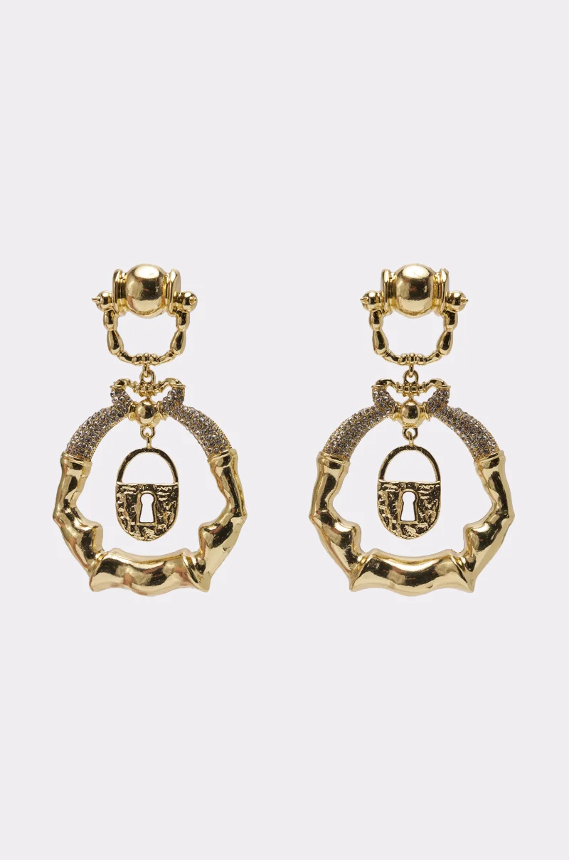 FLYING OUT EARRING - Akira Store
