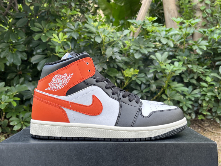 Jordan Air Jordan 1 Mid