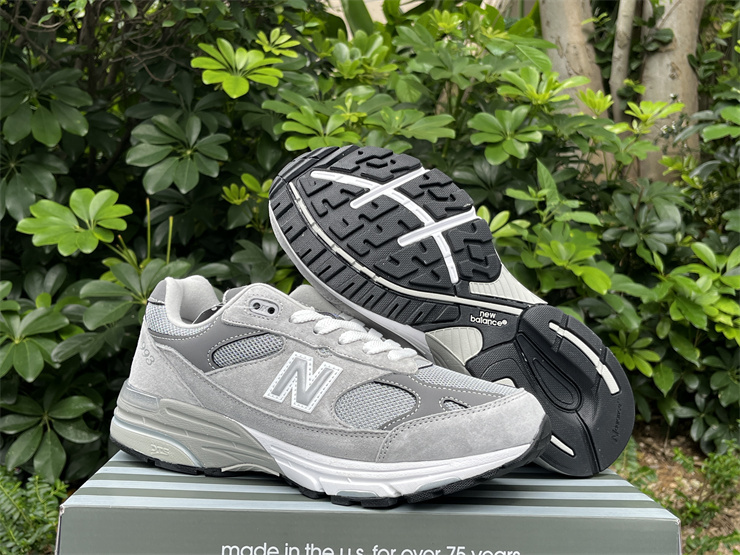 New Balance NB 993