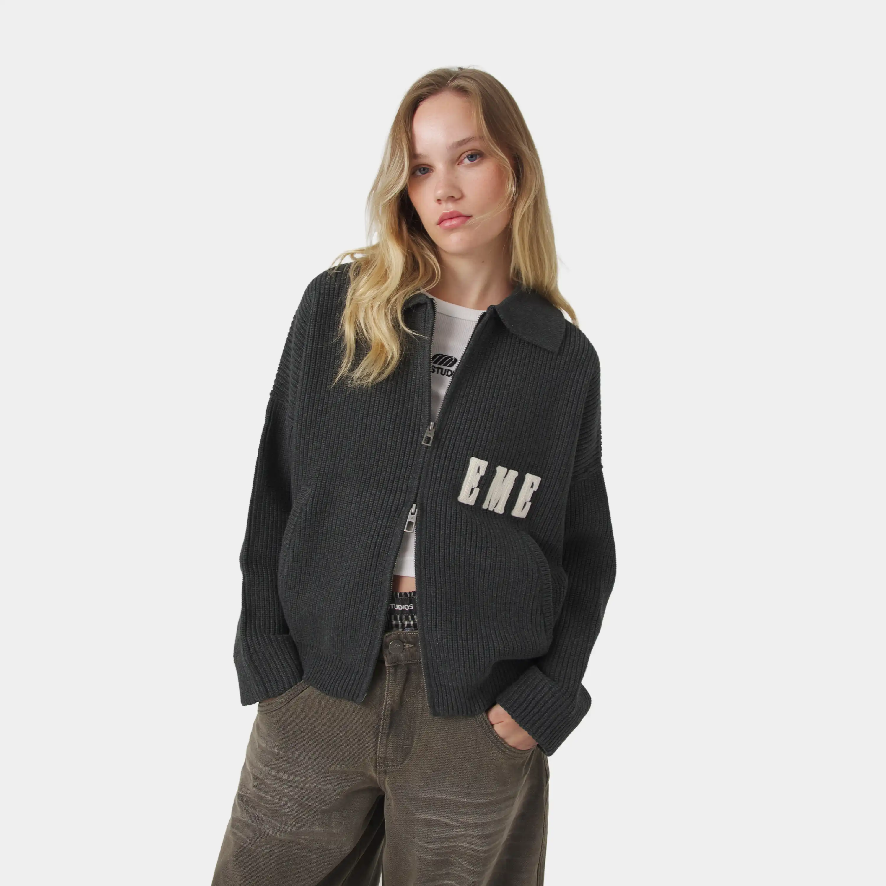 Collar Carbon Zipper Knit