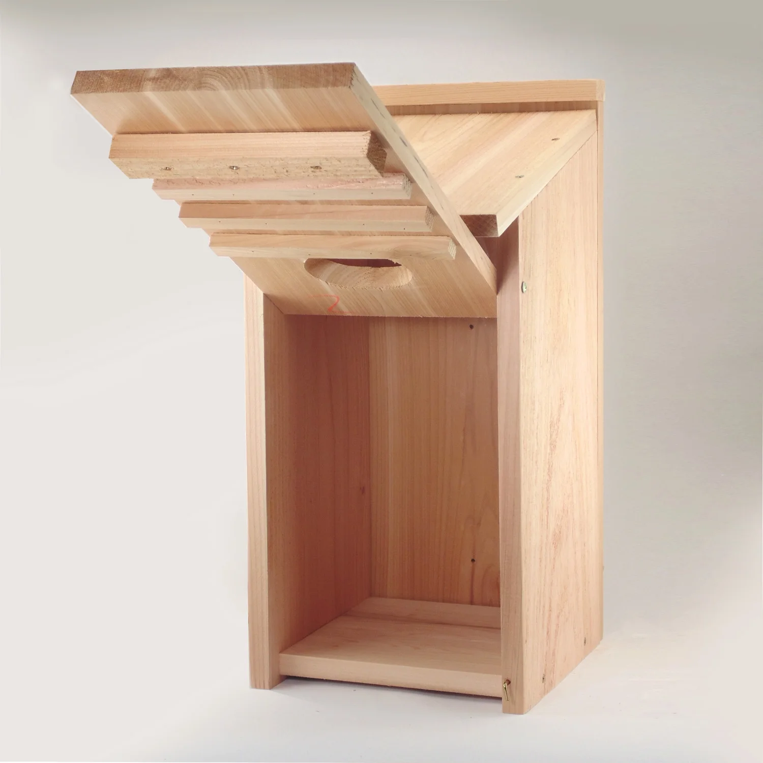 Cedar Wood Duck Nesting Box for Wetland Locations, Easy-Open Front, Fully Assembled(1) - Image 6