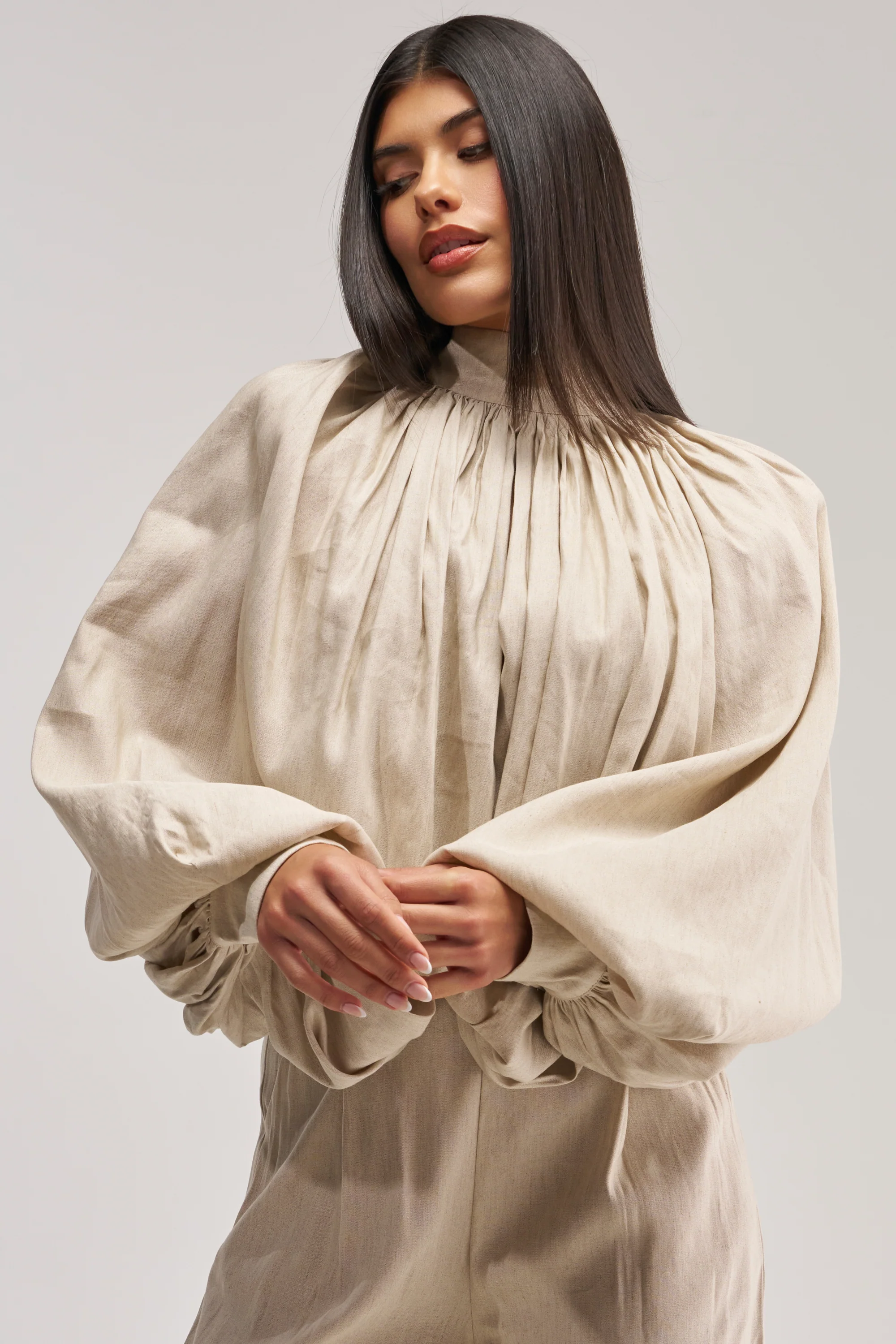 MASTERPIECE PUFF LONG SLEEVE TOP IN LINEN - Akira Store