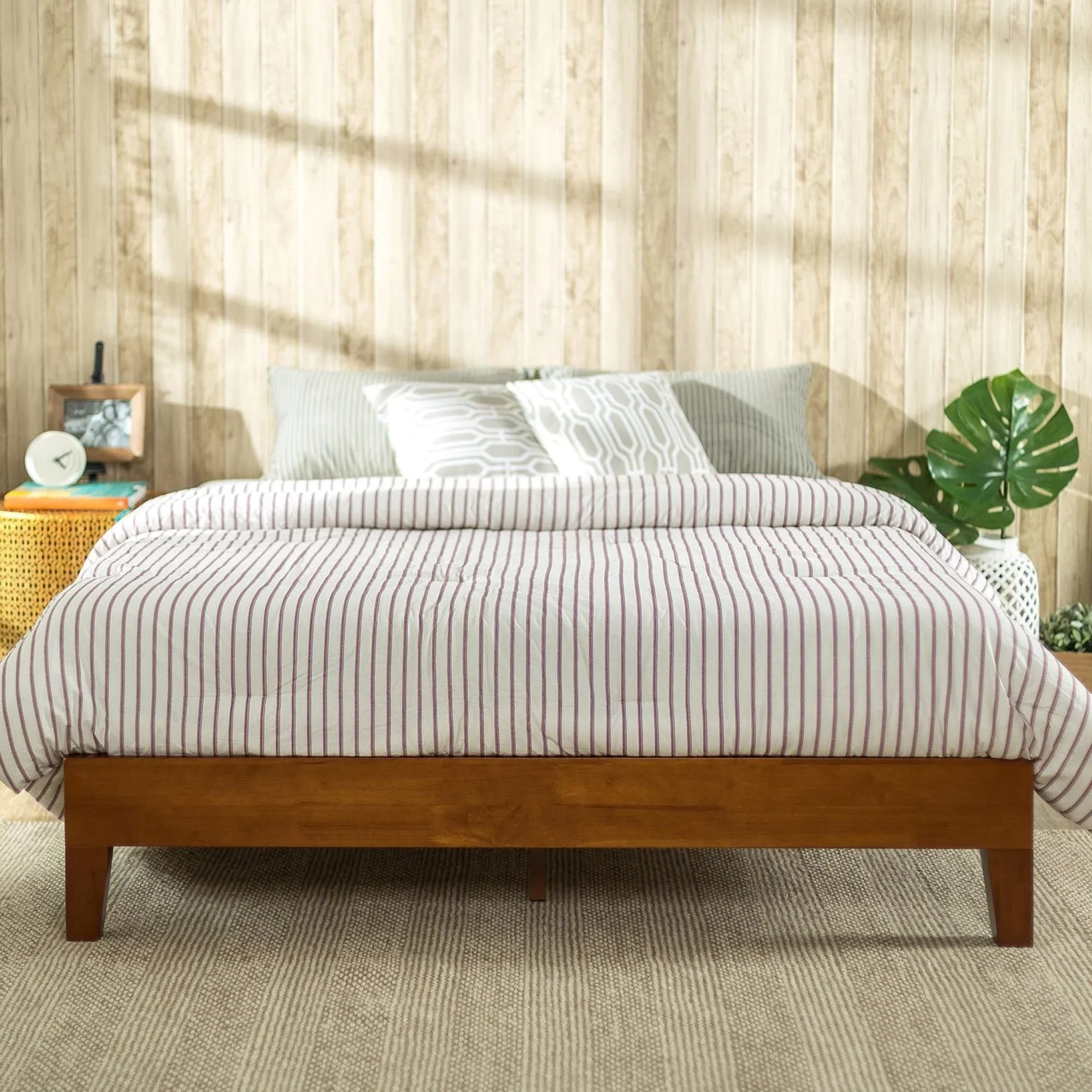 Zinus Wen 12 Deluxe Wood Platform Bed Frame, Cherry, Full